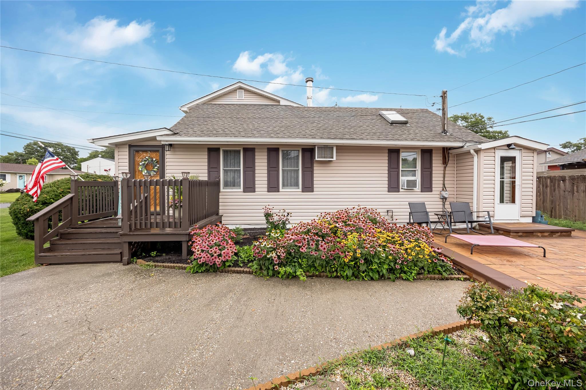 4th image of 208 Ford St, Islip, NY 11741 | MLS# 1030005