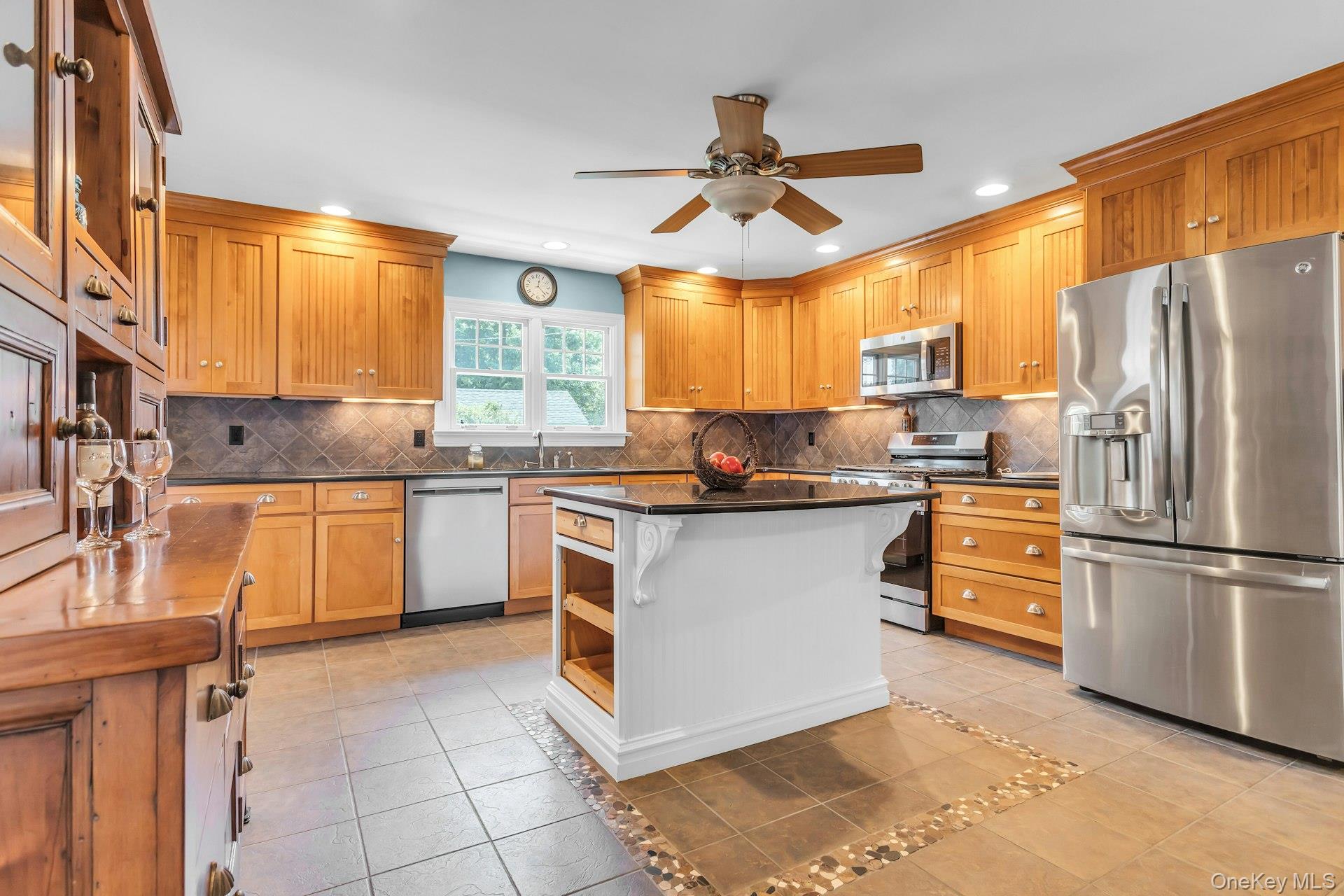 5th image of 29 Timber Road, Glen Cove, NY 11542 | MLS# 1030030