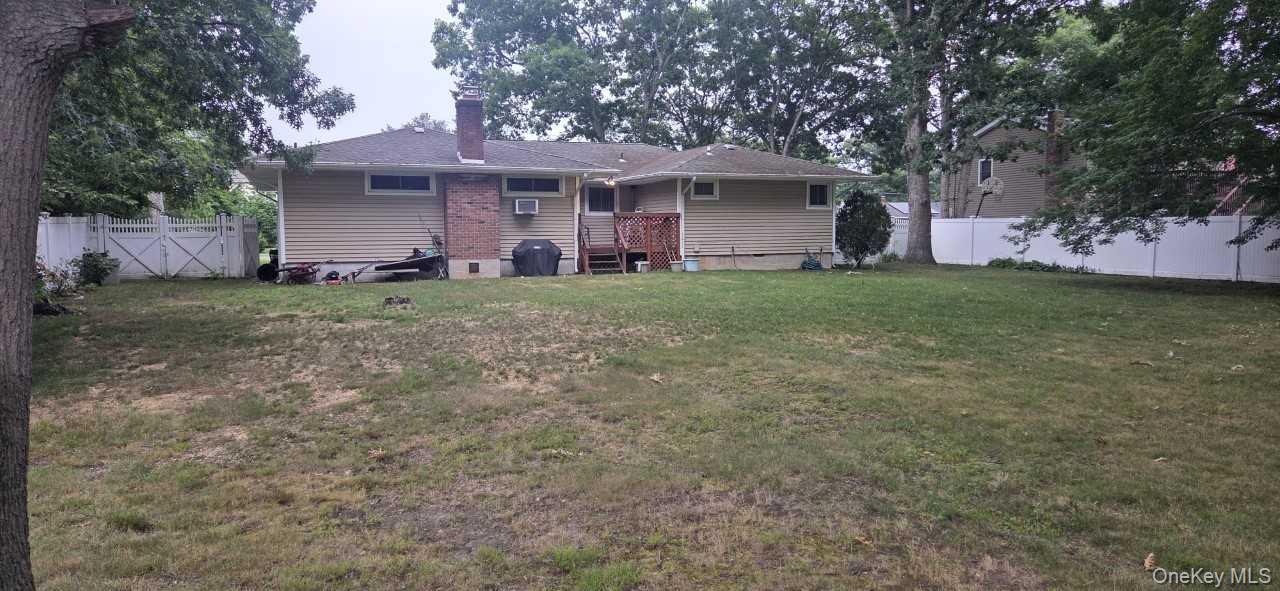 6th image of 1080 Ocean Ave, Bay Shore, NY 11706 | MLS# 1030049
