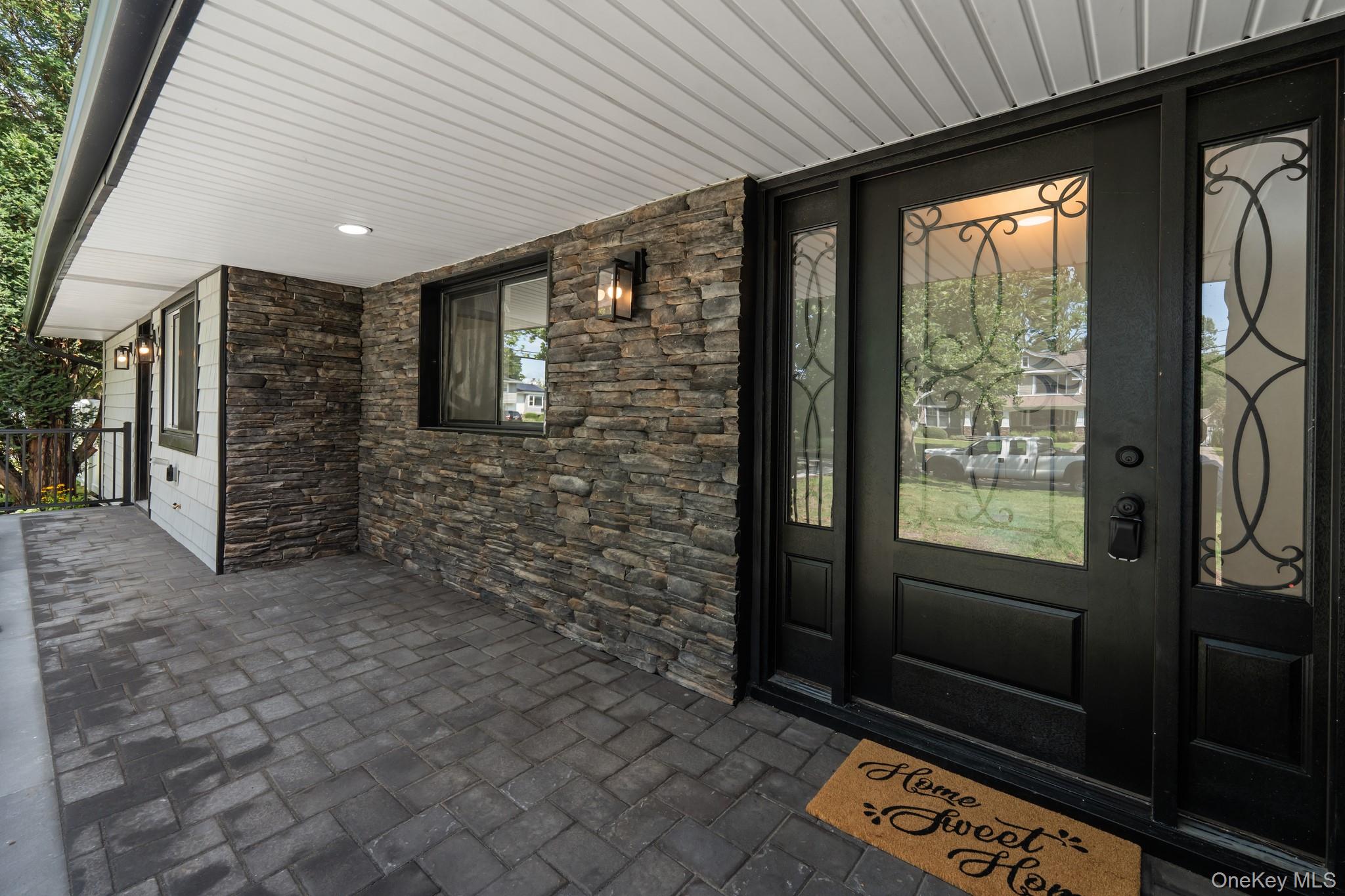 5th image of 1 Greg Ln, Huntington, NY 11731 | MLS# 1030081