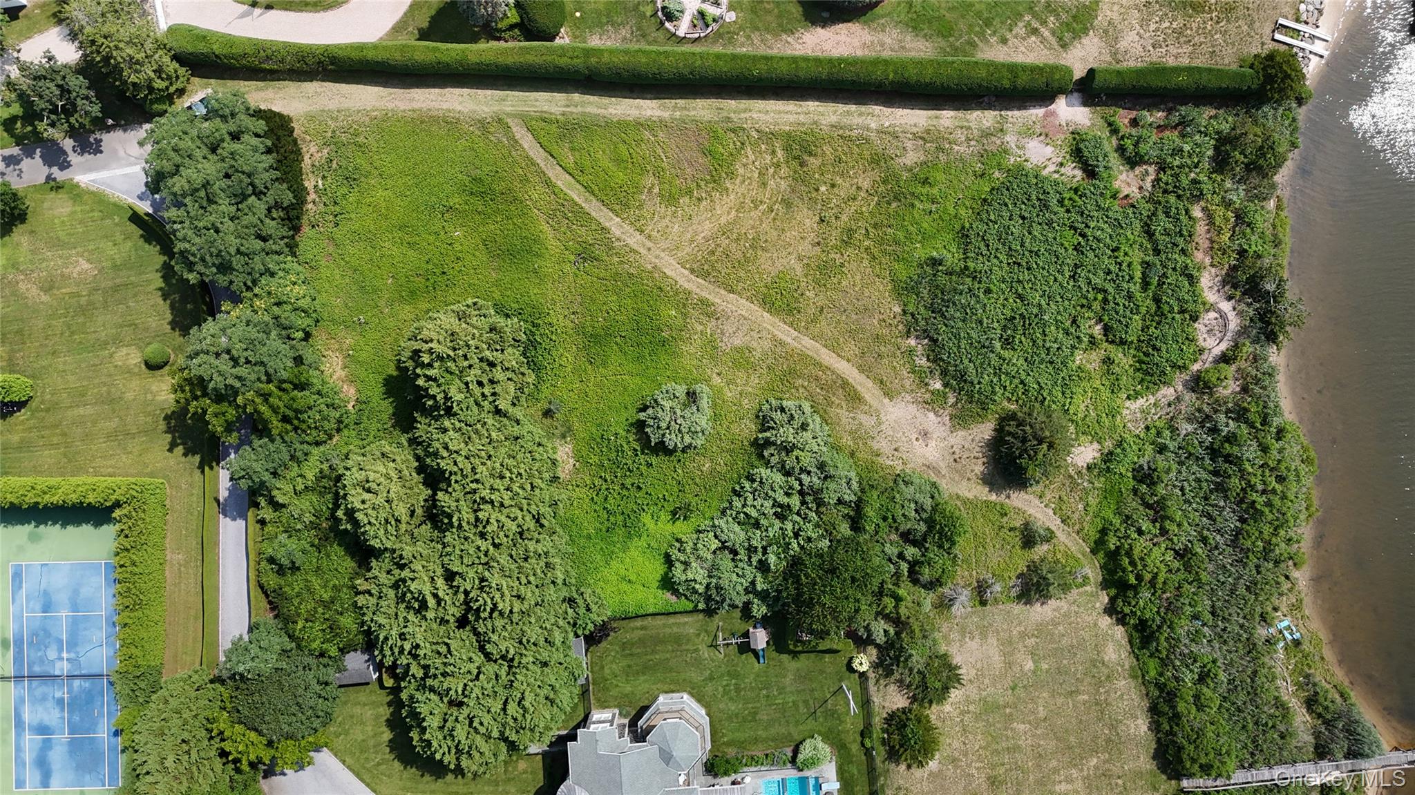 26th image of 61 S Bay Ave, Southampton, NY 11941 | MLS# 1030082