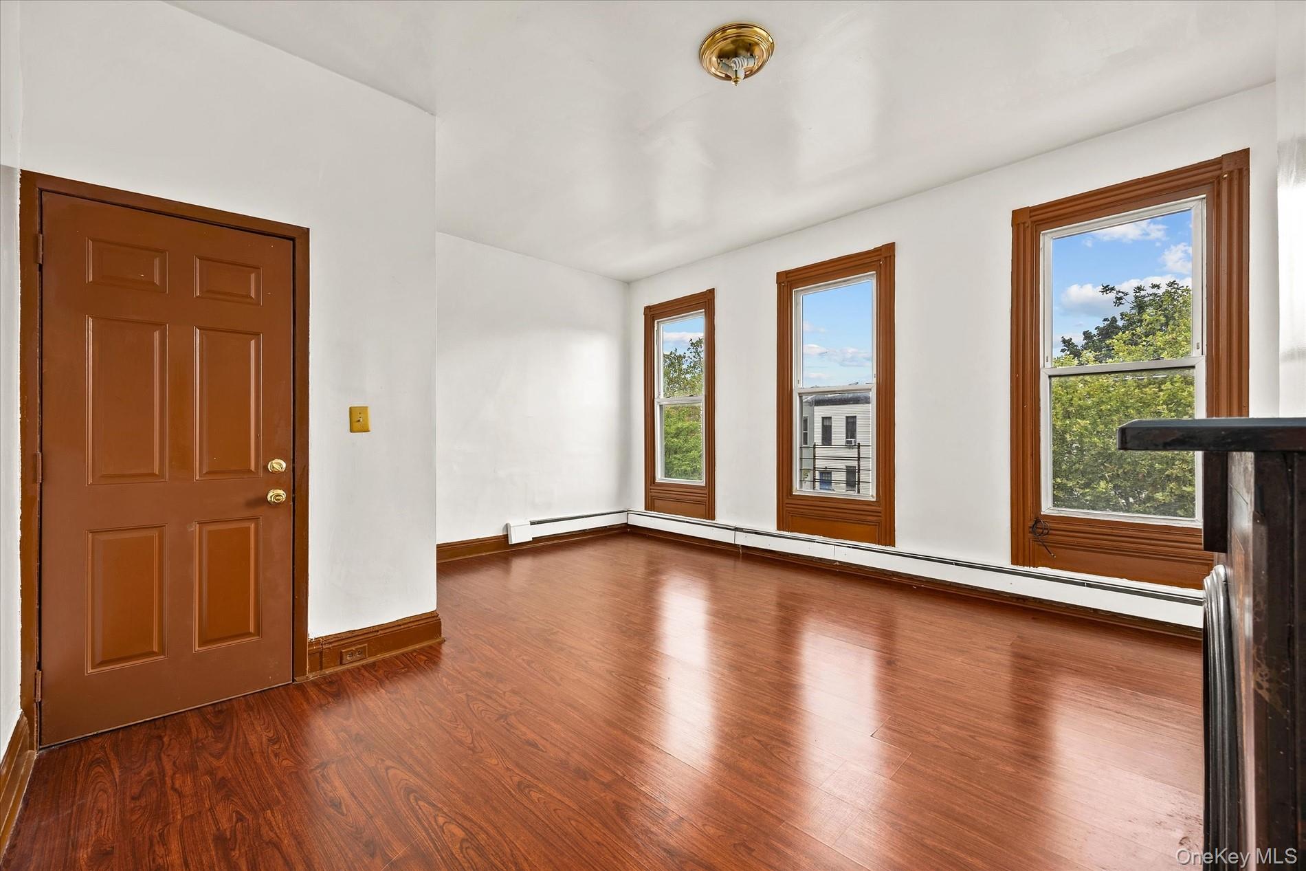 4th image of 1572 Bergen St, New York, NY 11213 | MLS# 1030111