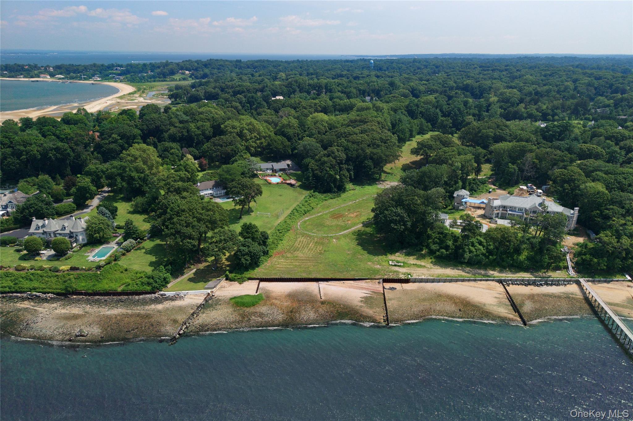 4th image of 25 Hicks Ln, North Hempstead, NY 11050 | MLS# 1030145