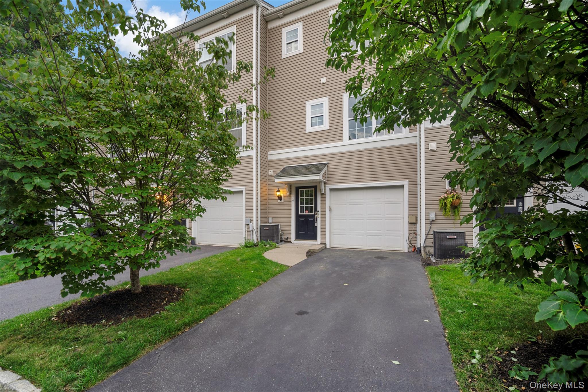 4th image of 14 Maler Ln, Brookhaven, NY 11772 | MLS# 1030147