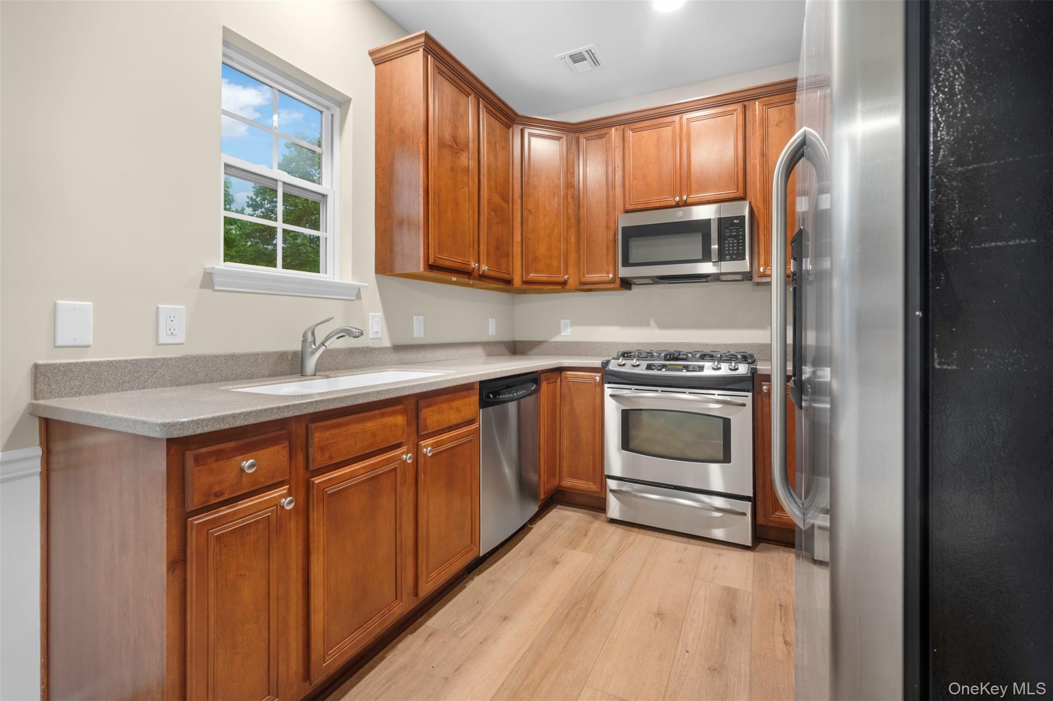 5th image of 14 Maler Ln, Brookhaven, NY 11772 | MLS# 1030147
