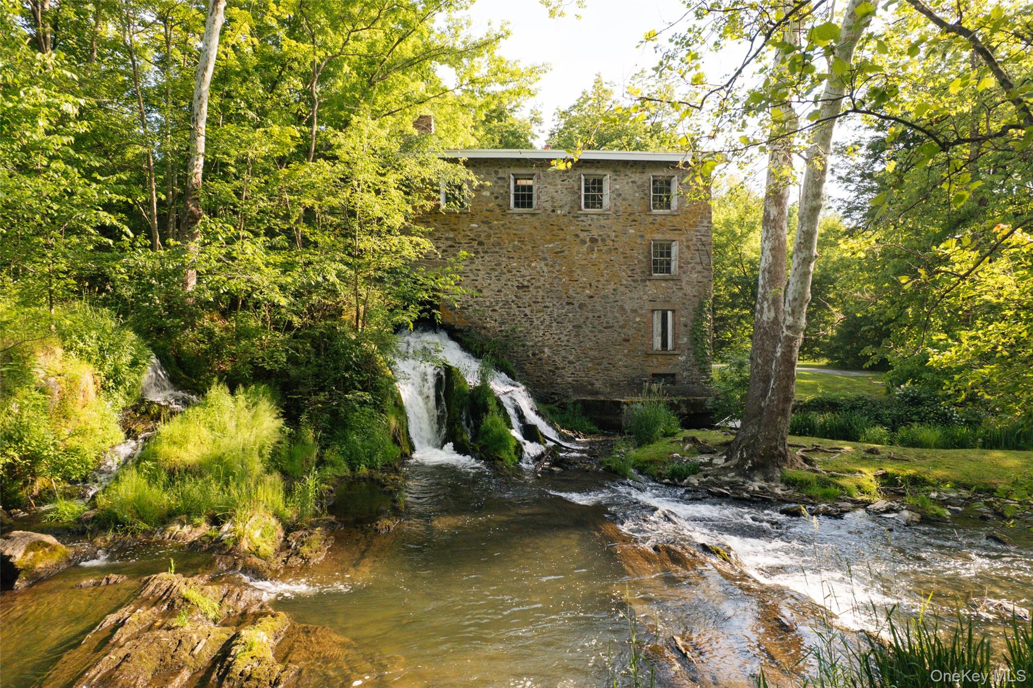 3rd image of 4918 Route 82, Pleasant Valley, NY 12578 | MLS# 1030151