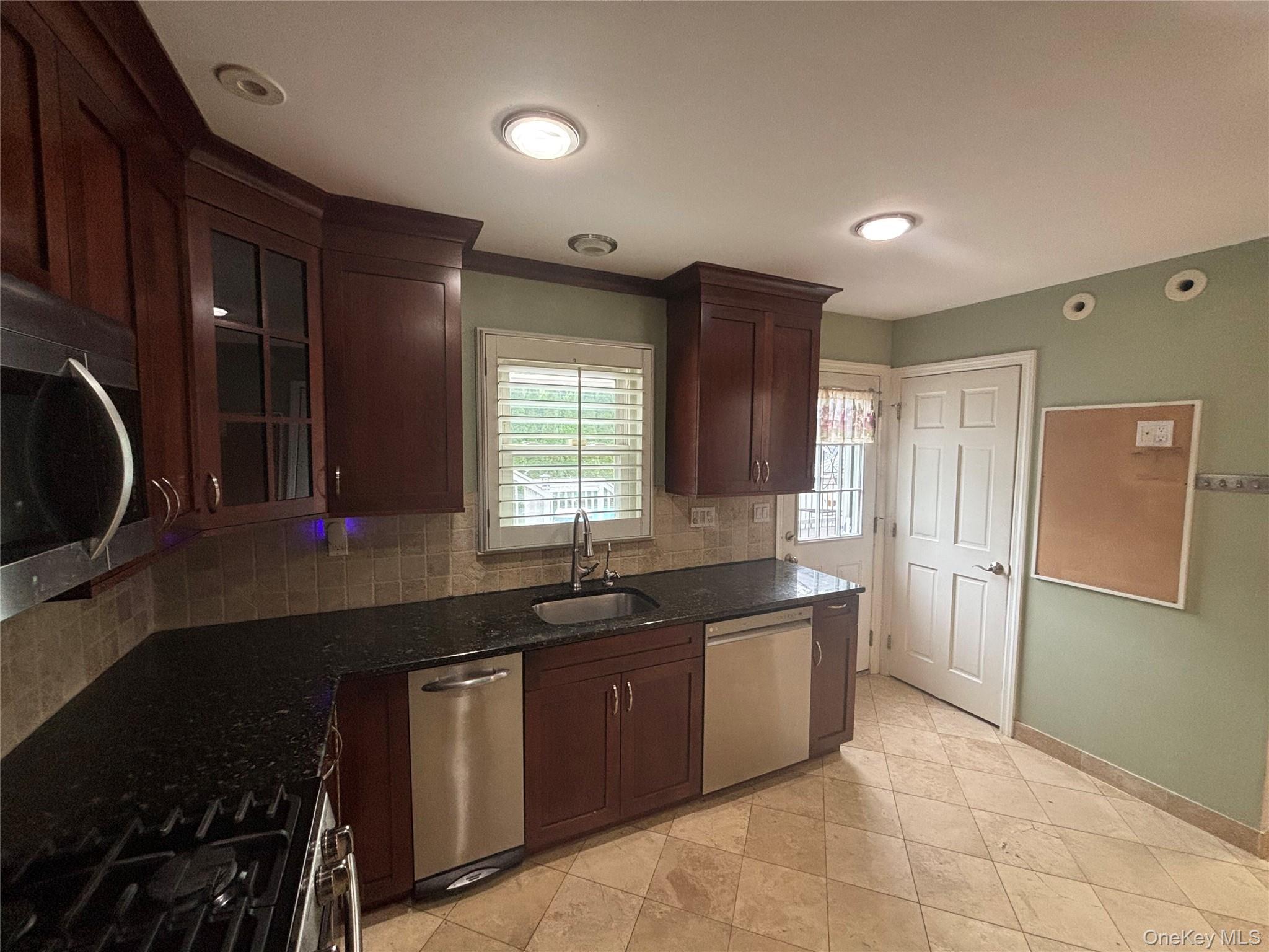 5th image of 210 Glen Ave, Rye Town, NY 10573 | MLS# 1030172