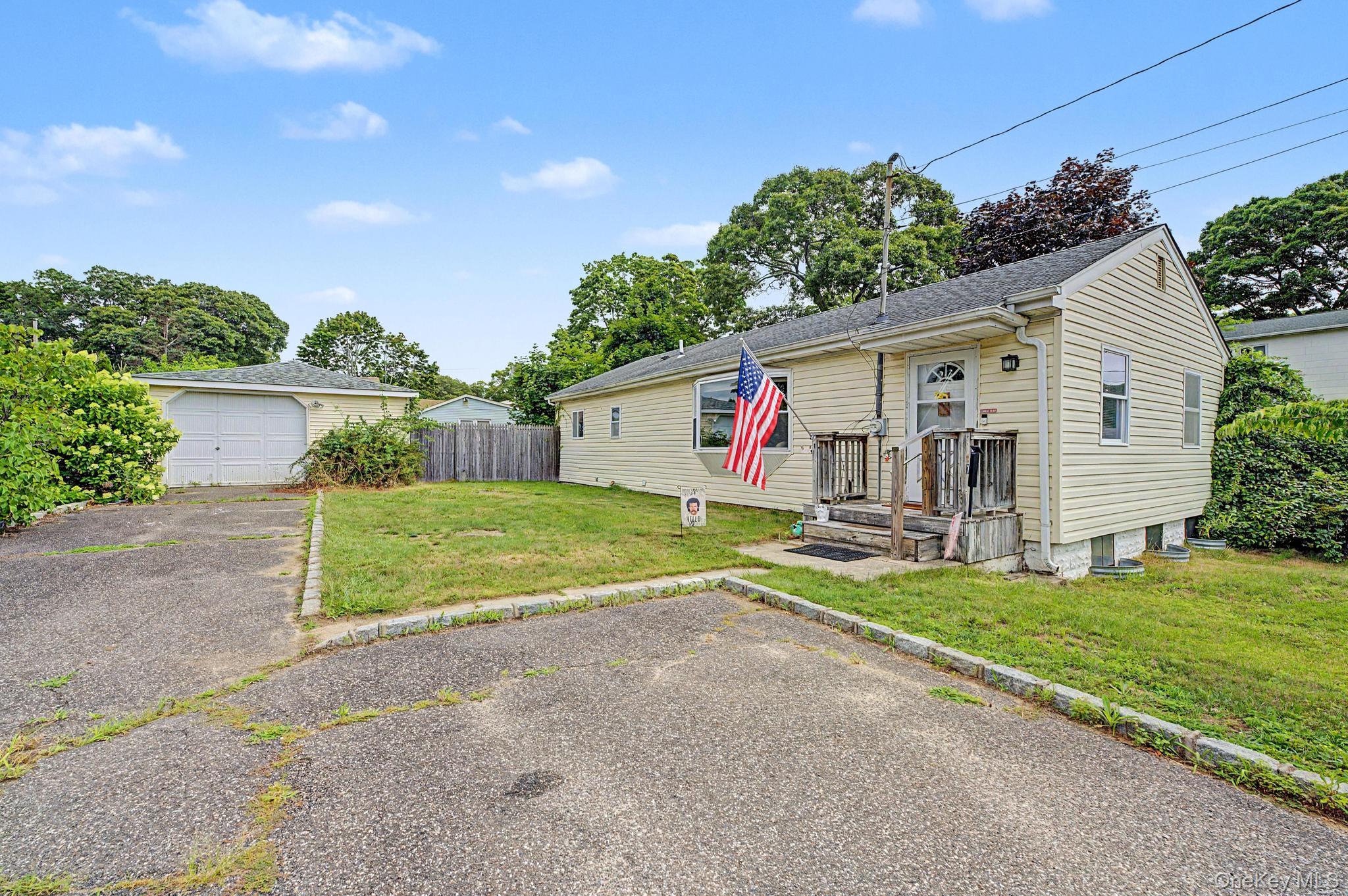 1st image of 257 Elizabeth Ave, Islip, NY 11741 | MLS# 1030202