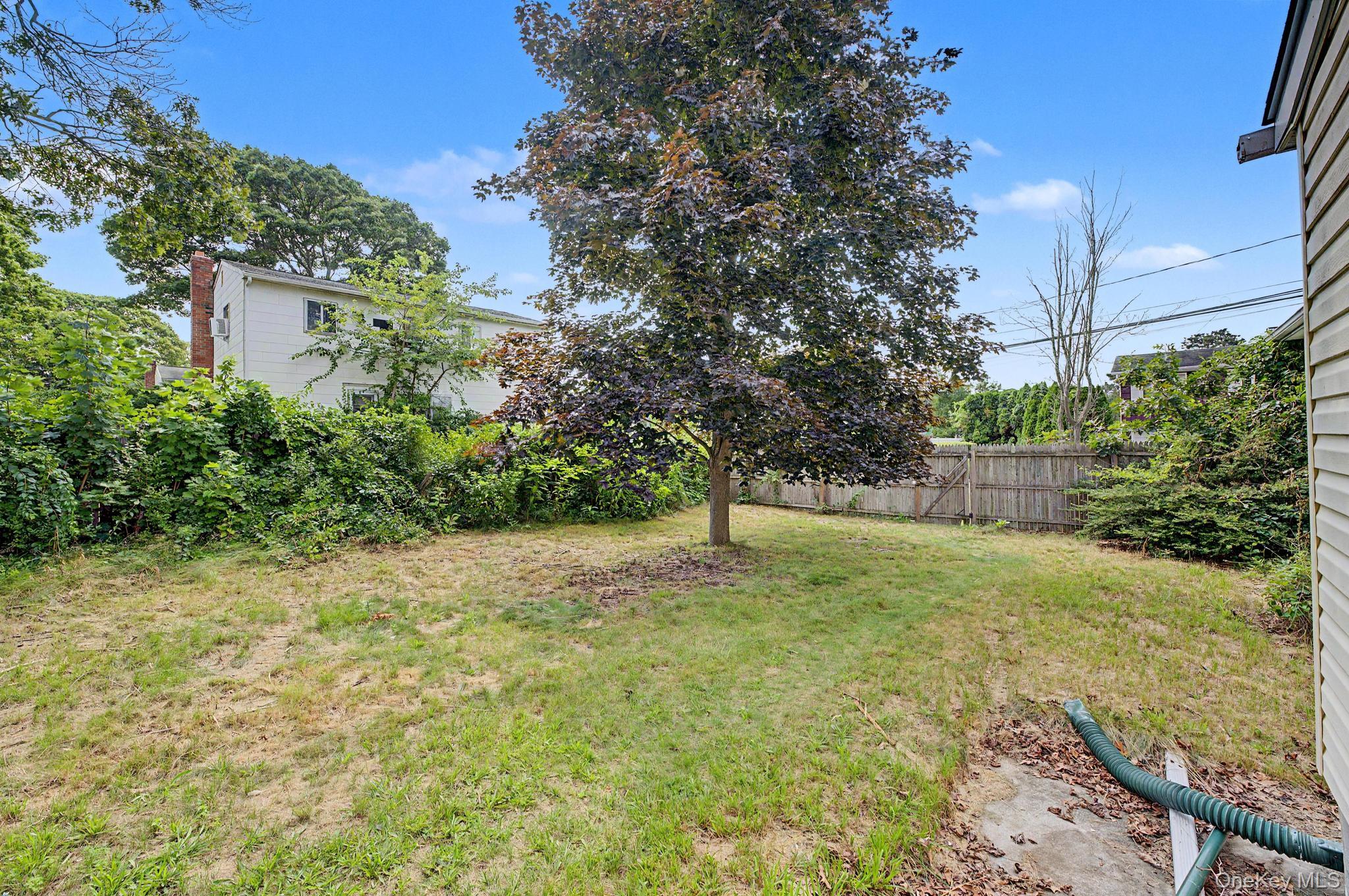 17th image of 257 Elizabeth Ave, Islip, NY 11741 | MLS# 1030202
