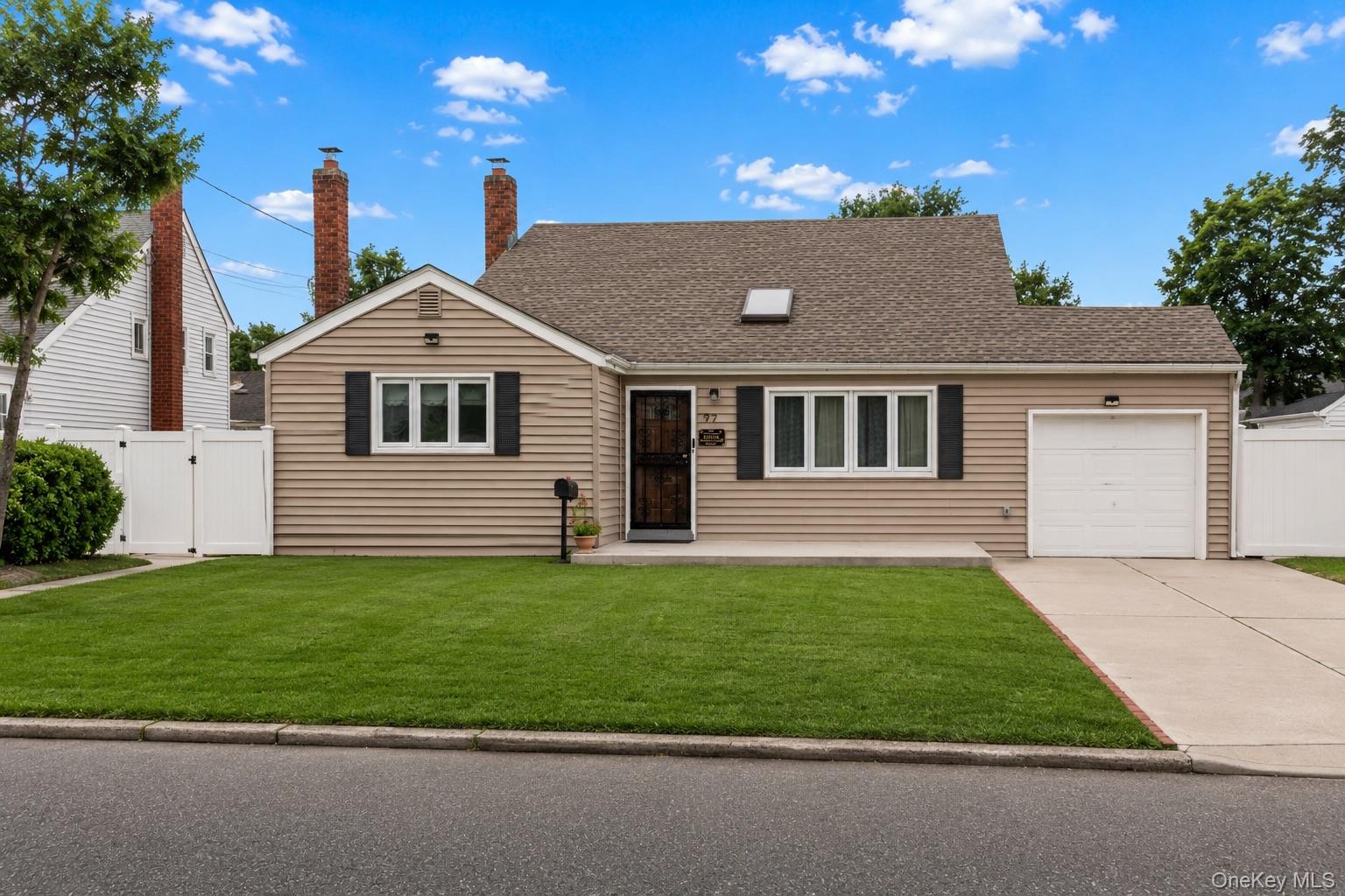 1st image of 92 W 21st St, Babylon, NY 11729 | MLS# 1030214