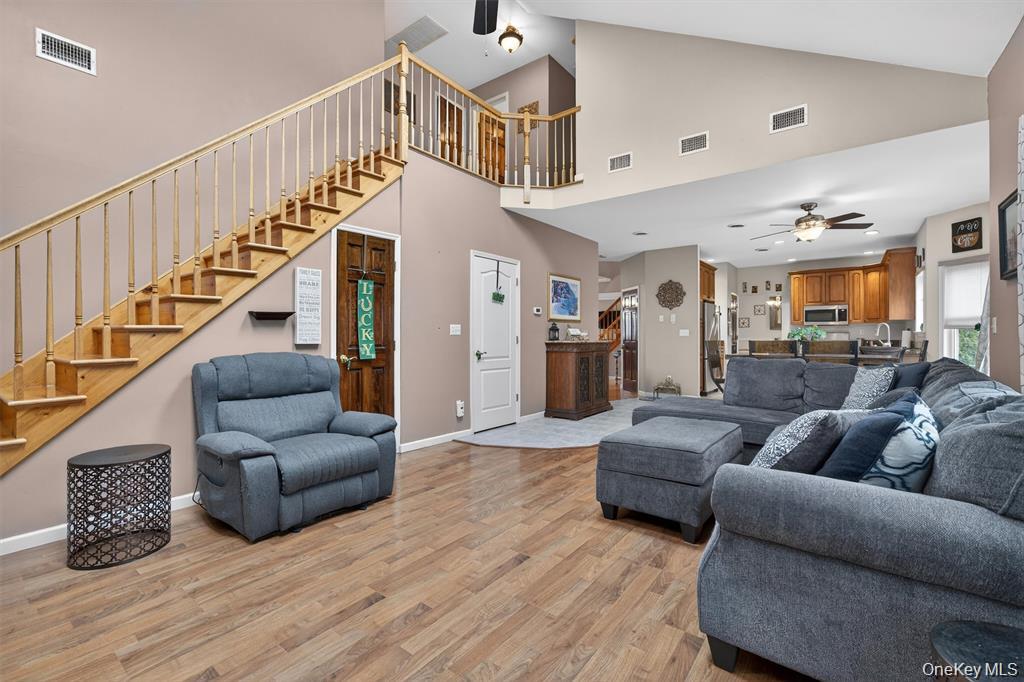 4th image of 43 Greenwich Ave, Woodbury, NY 10917 | MLS# 1030228
