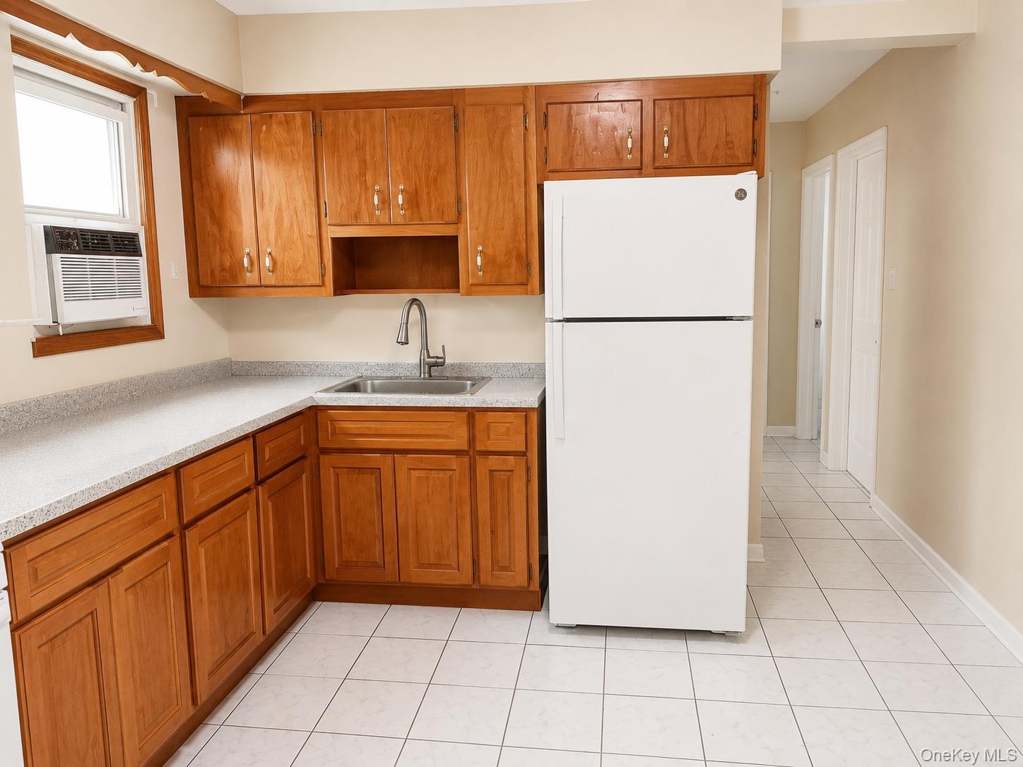 4th image of 29 Julian Pl, Hempstead, NY 11558 | MLS# 1030316