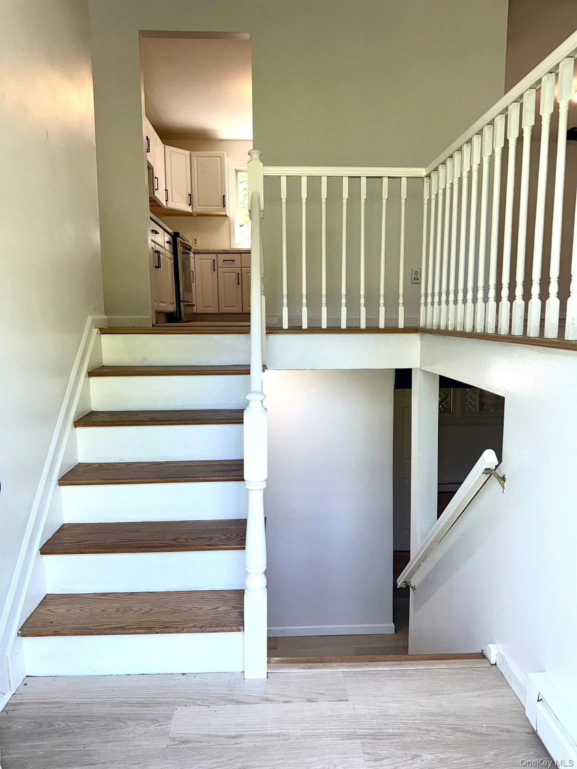 4th image of 246 Skyline Dr, Woodbury, NY 10930 | MLS# 1030332