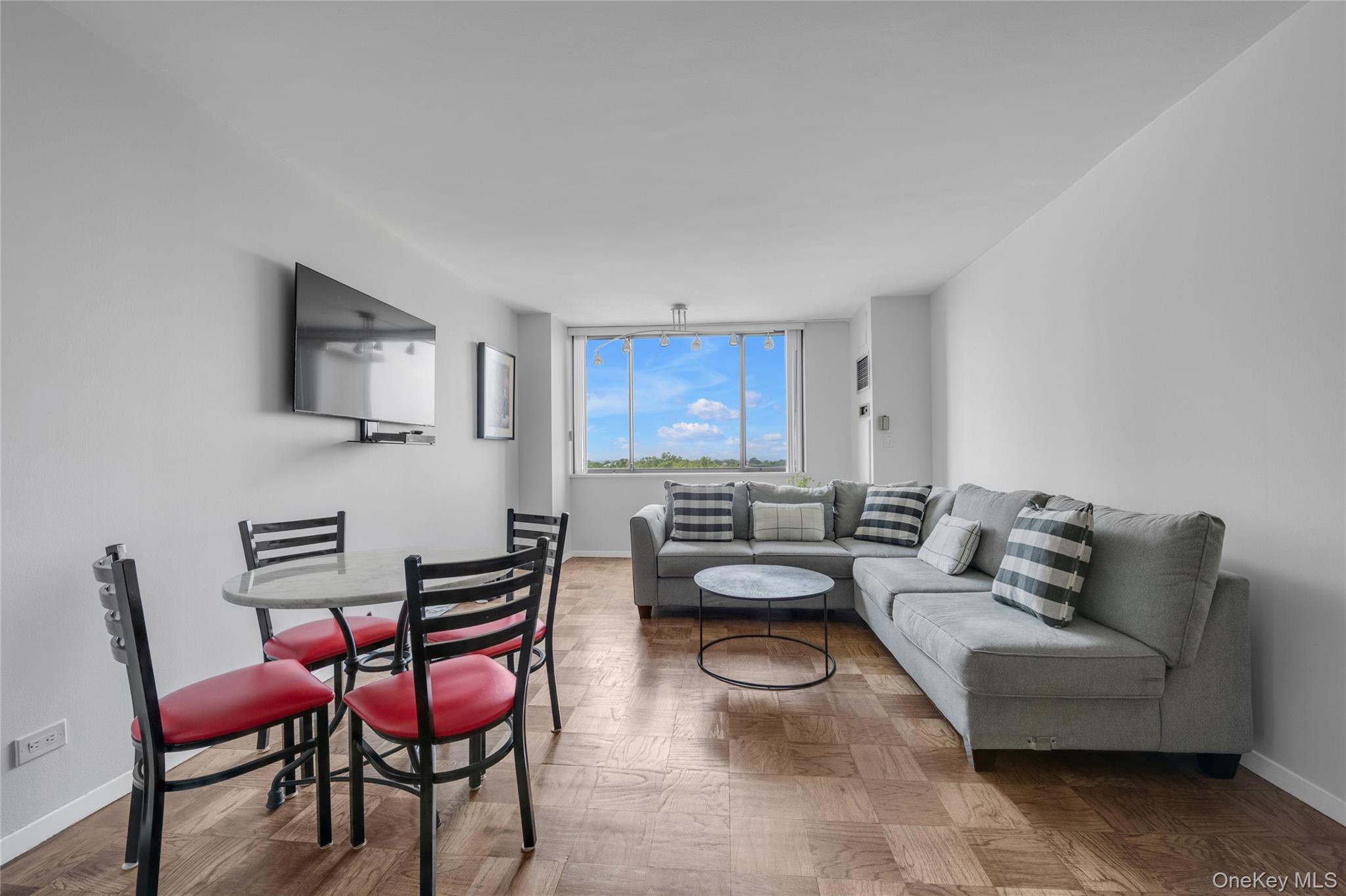 2nd image of 271 10 Grand Central Parkway #9F, New York, NY 11005 | MLS# 1030352