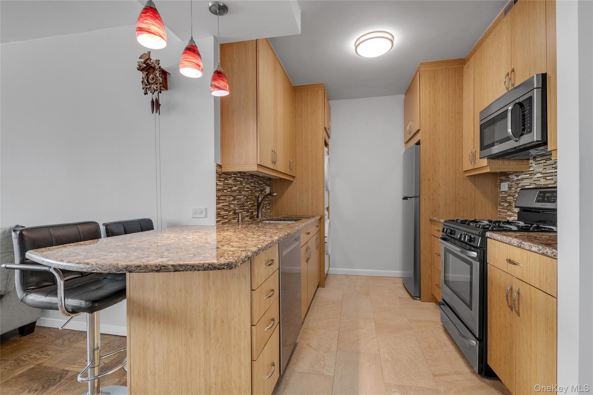 5th image of 271-10 Grand Central Parkway #9F, New York, NY 11005 | MLS# 1030352