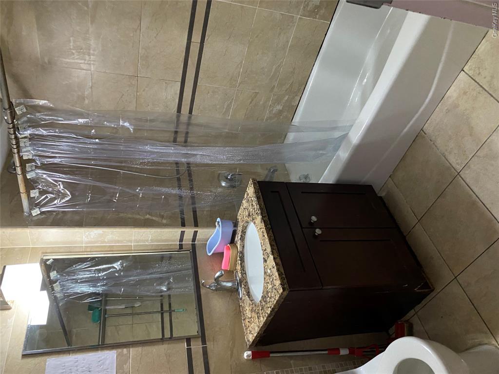 2nd image of 14075 Ash Ave, New York, NY 11355
