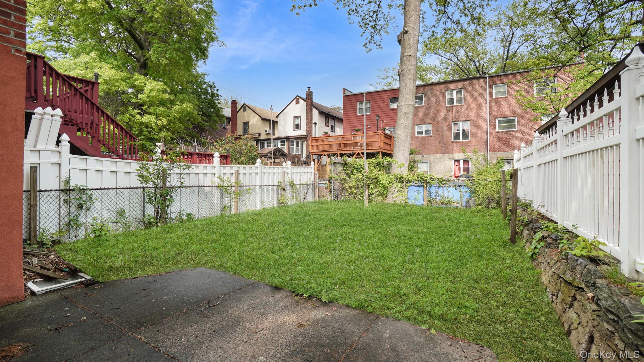 3rd image of 2436 Seymour Ave, Bronx, NY 10469 | MLS# 1030405