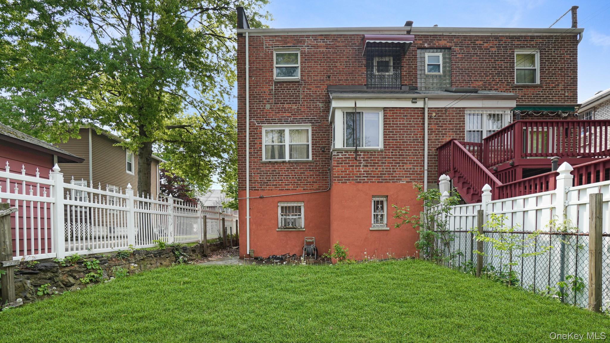 4th image of 2436 Seymour Ave, Bronx, NY 10469 | MLS# 1030405