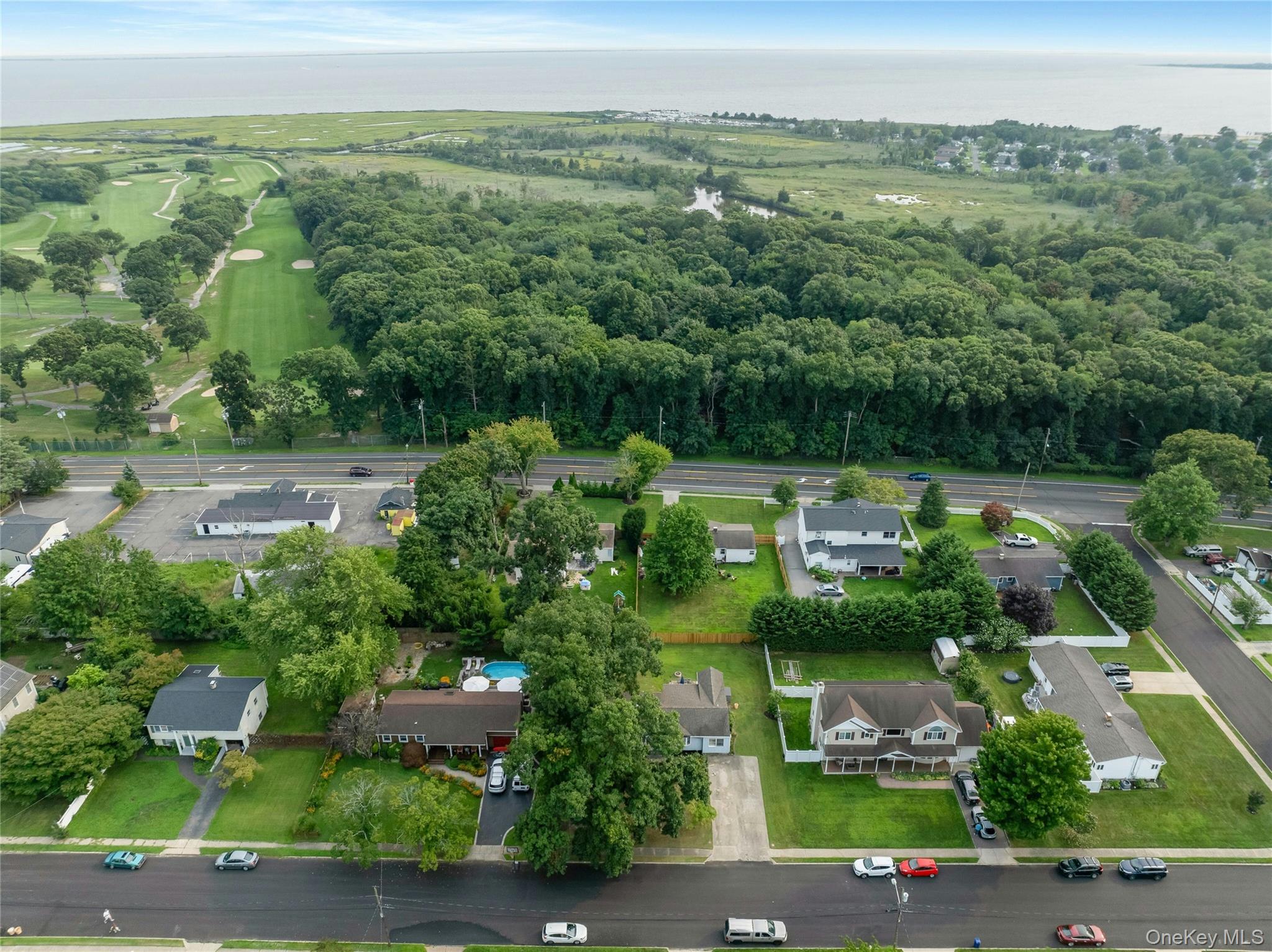 5th image of 26 Betsy Dr, Islip, NY 11796 | MLS# 1030449