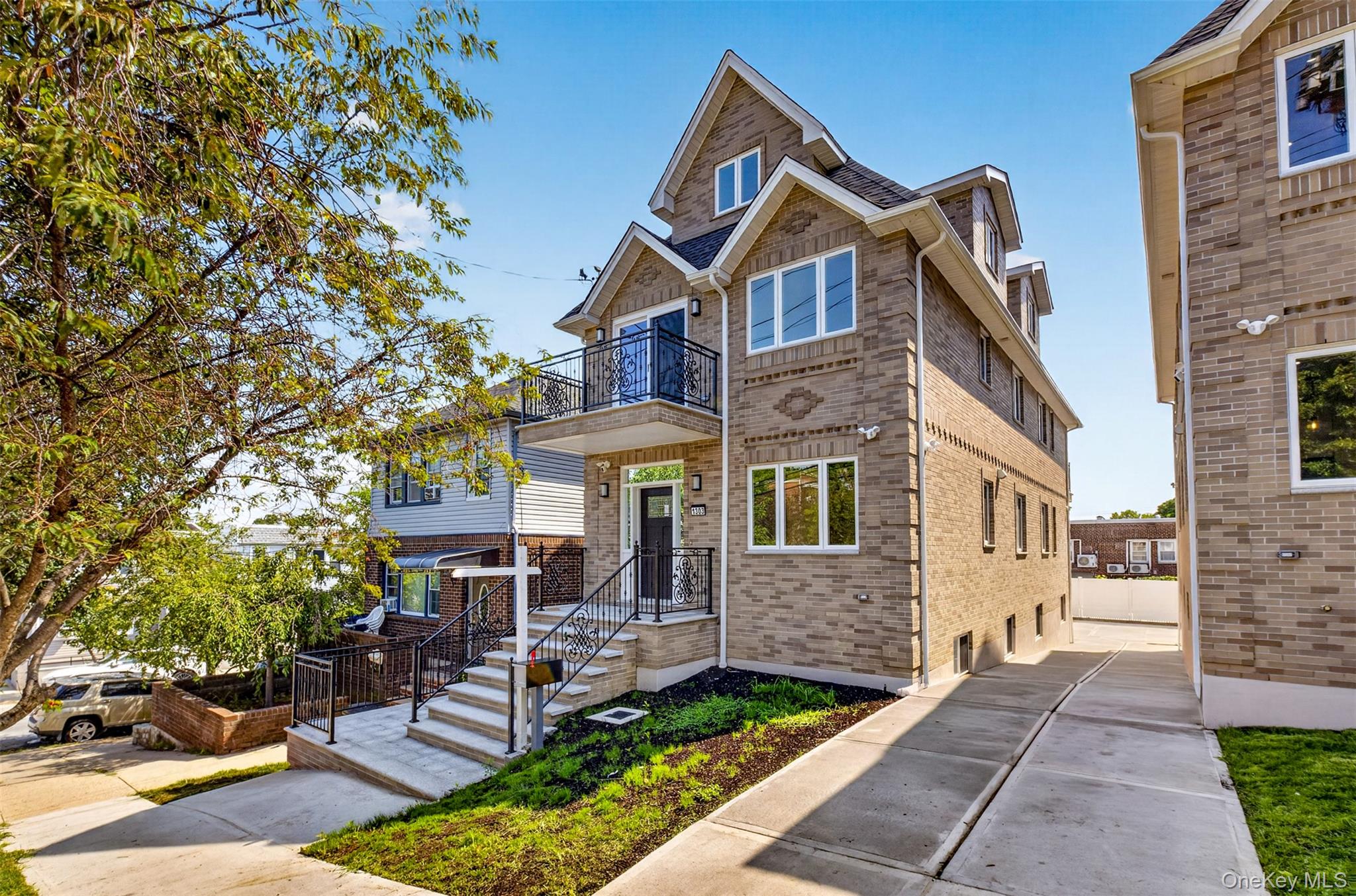 38th image of 13 07 125th St, New York, NY 11356 | MLS# 1030468