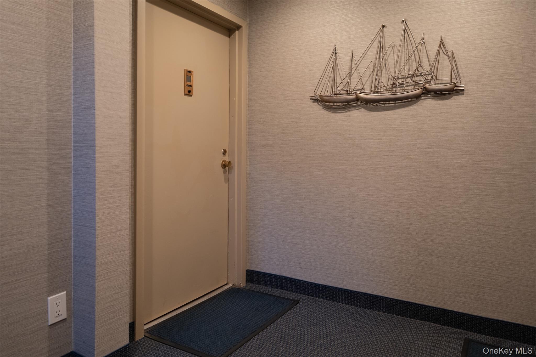 2nd image of 200 Lexington #1F, Oyster Bay, NY 11771 | MLS# 1030473