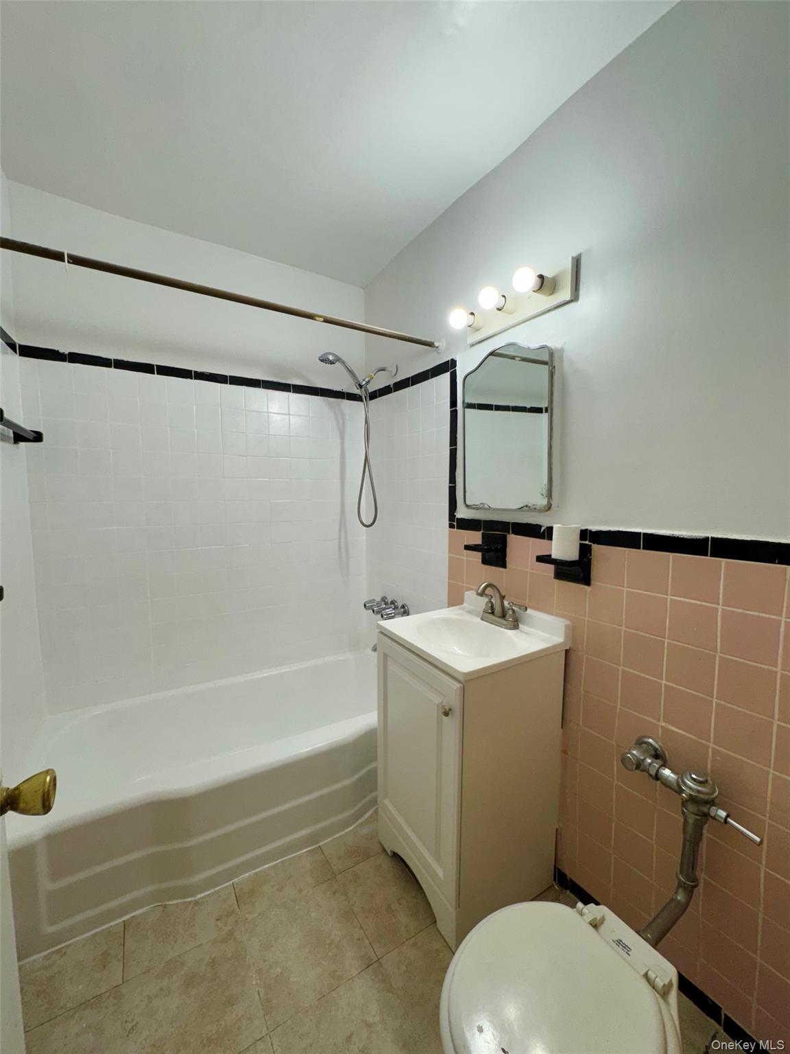 2nd image of 142-20 41St Ave, Flushing, NY 11355