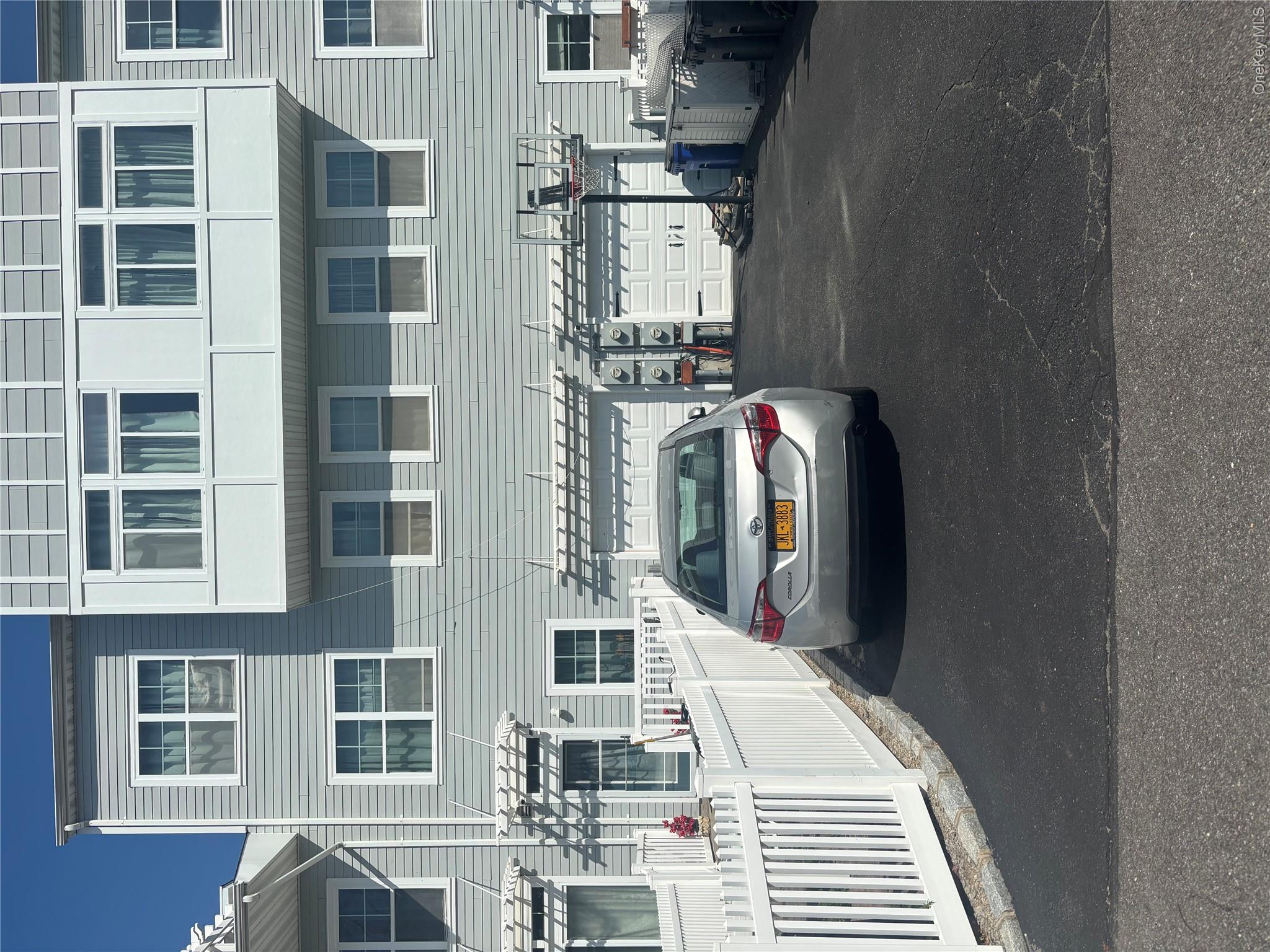 3rd image of 165 Commodore Cir W, New York, NY 11692 | MLS# 1030502