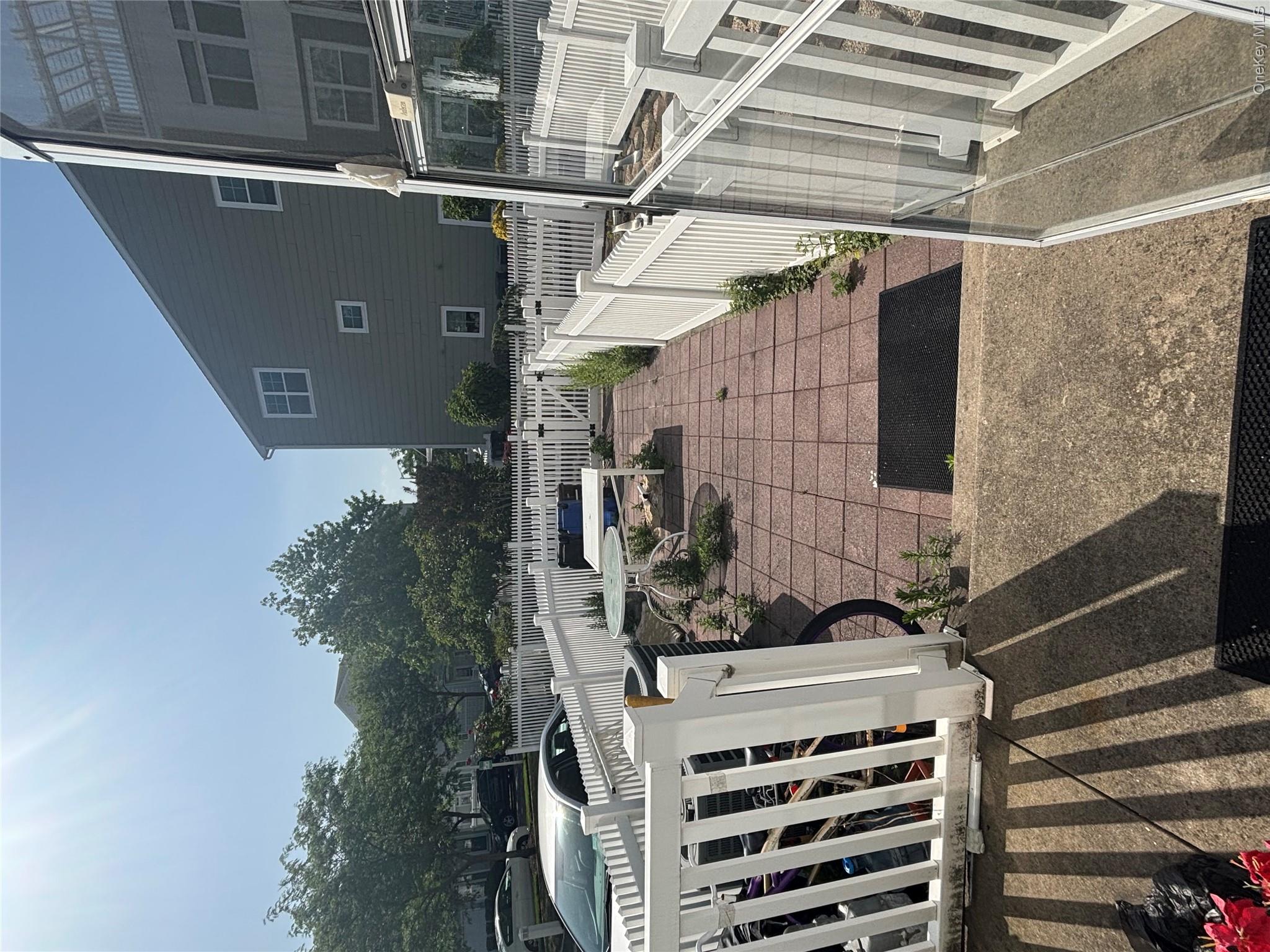 27th image of 165 Commodore Cir W, New York, NY 11692 | MLS# 1030502