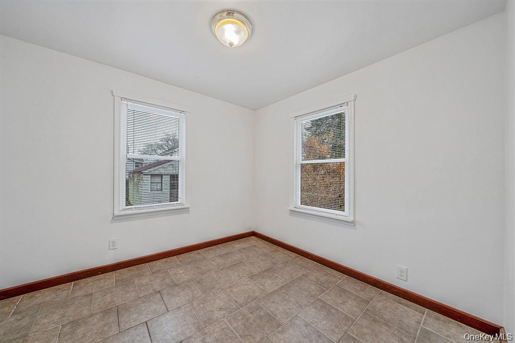 5th image of 8 Eastern Concourse, Babylon, NY 11701 | MLS# 1030515