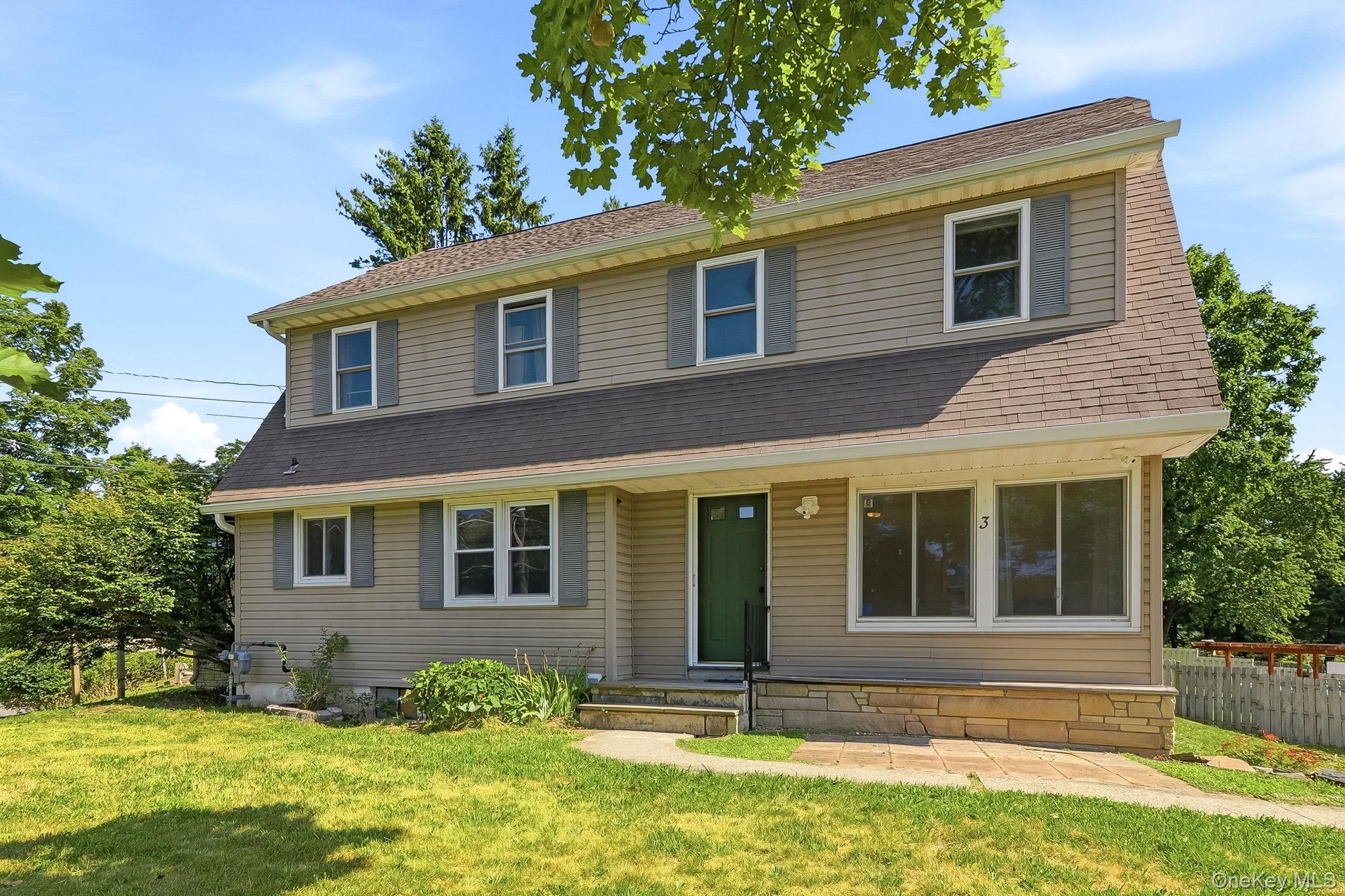 3rd image of 3 Ireland Dr, Poughkeepsie (town), NY 12603 | MLS# 1030526