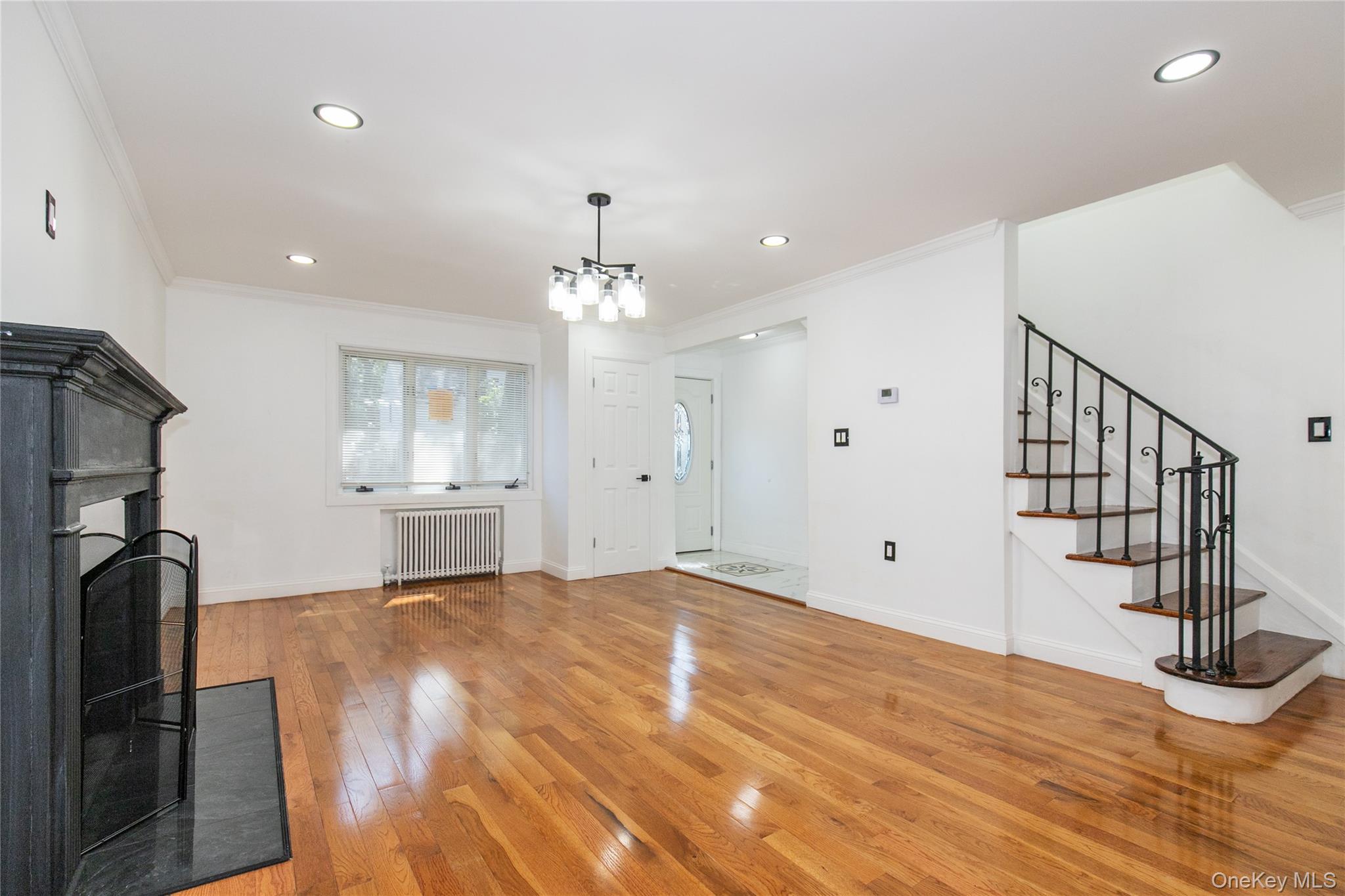 4th image of 329 E Euclid St, Hempstead, NY 11580 | MLS# 1030535