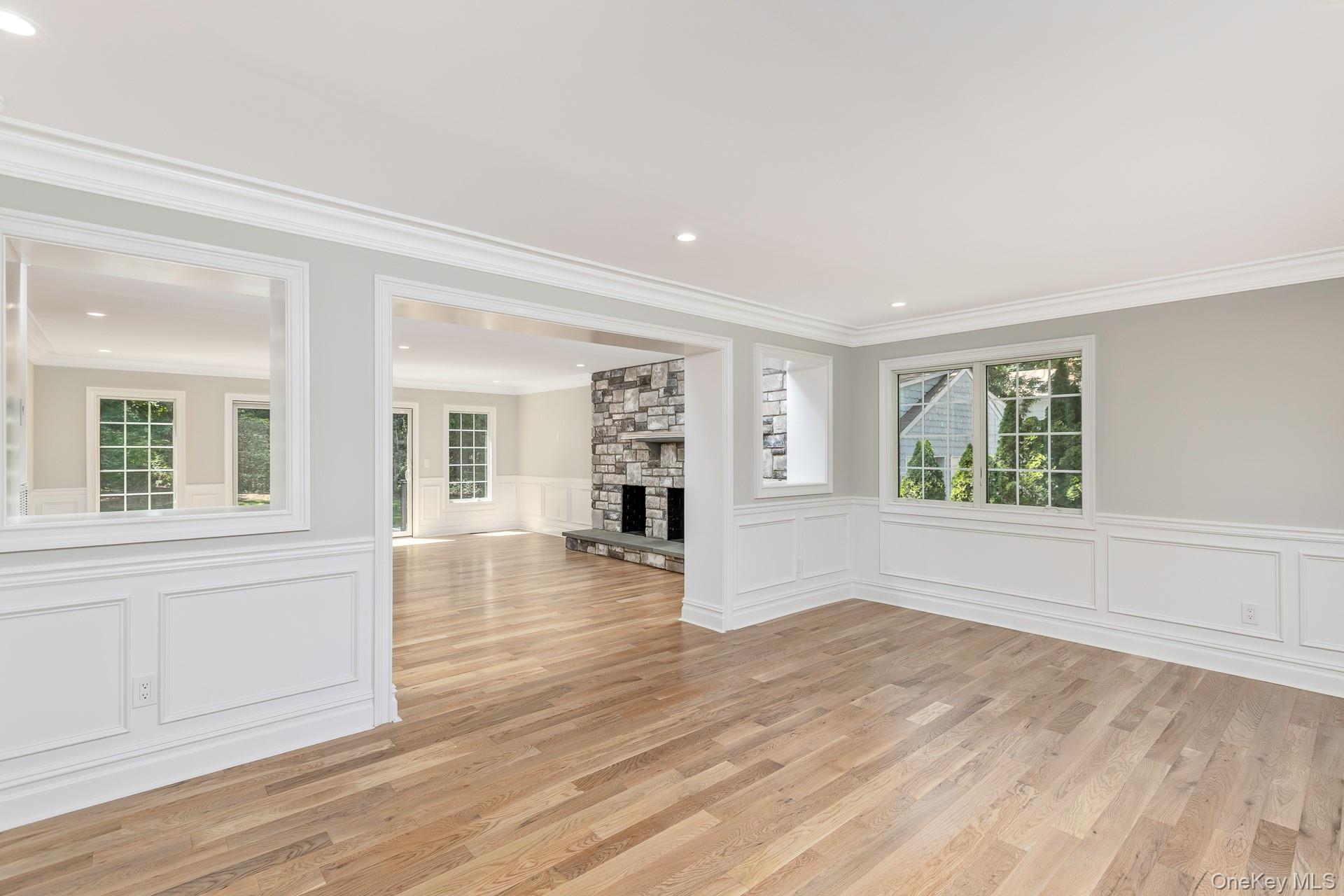 5th image of 5 Hemingway Dr, Huntington, NY 11746 | MLS# 1030573
