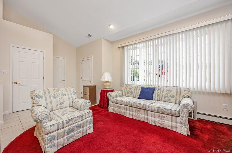 5th image of 130 Francesca Wy, Babylon, NY 11701 | MLS# 1030587
