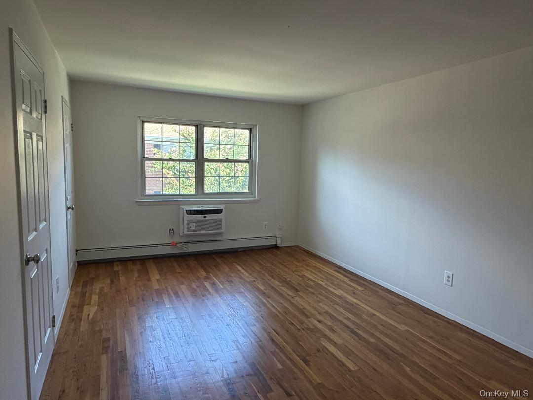 2nd image of 338 Lakeland Ave, Islip, NY 11782