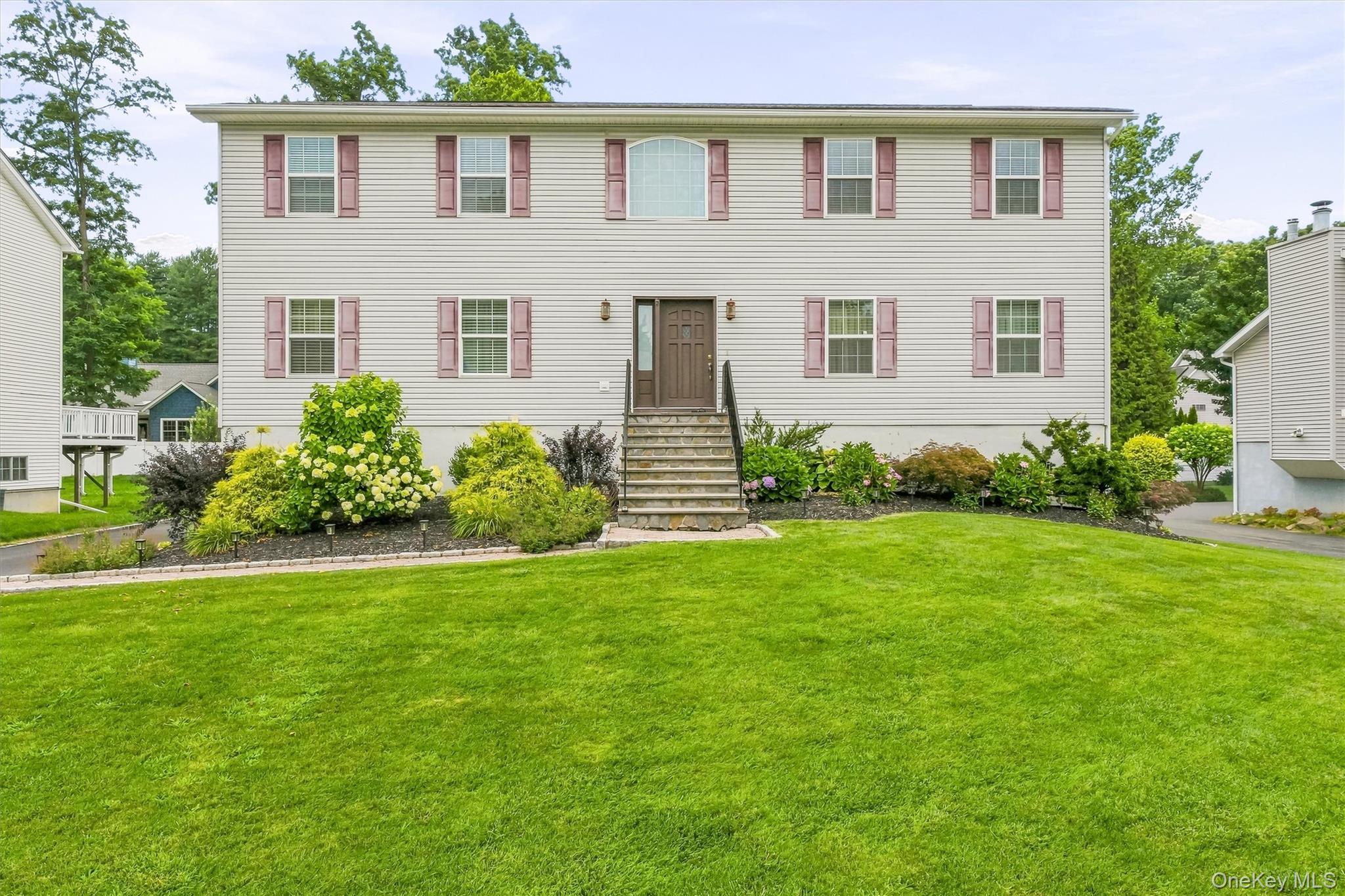 3rd image of 5 Marie Ct, Poughkeepsie, NY 12601 | MLS# 1030616