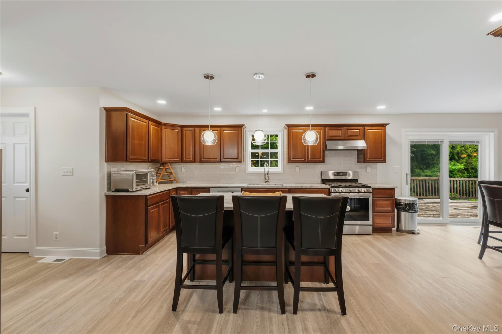 5th image of 5 Marie Ct, Poughkeepsie, NY 12601 | MLS# 1030616