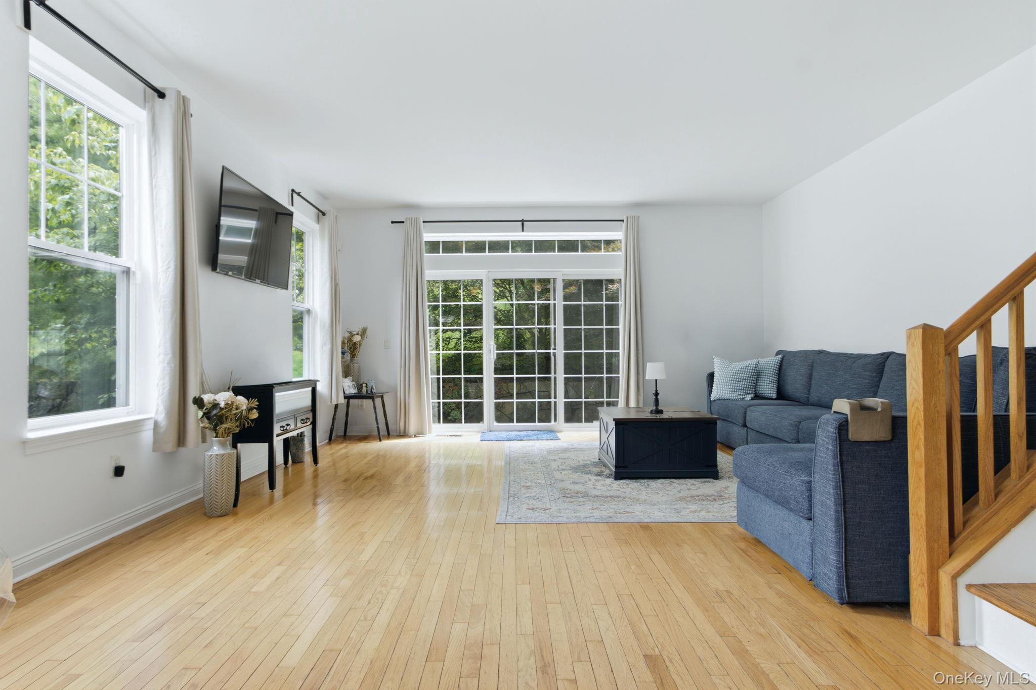 3rd image of 34 Briarbrook Dr, Ossining, NY 10510 | MLS# 1030619