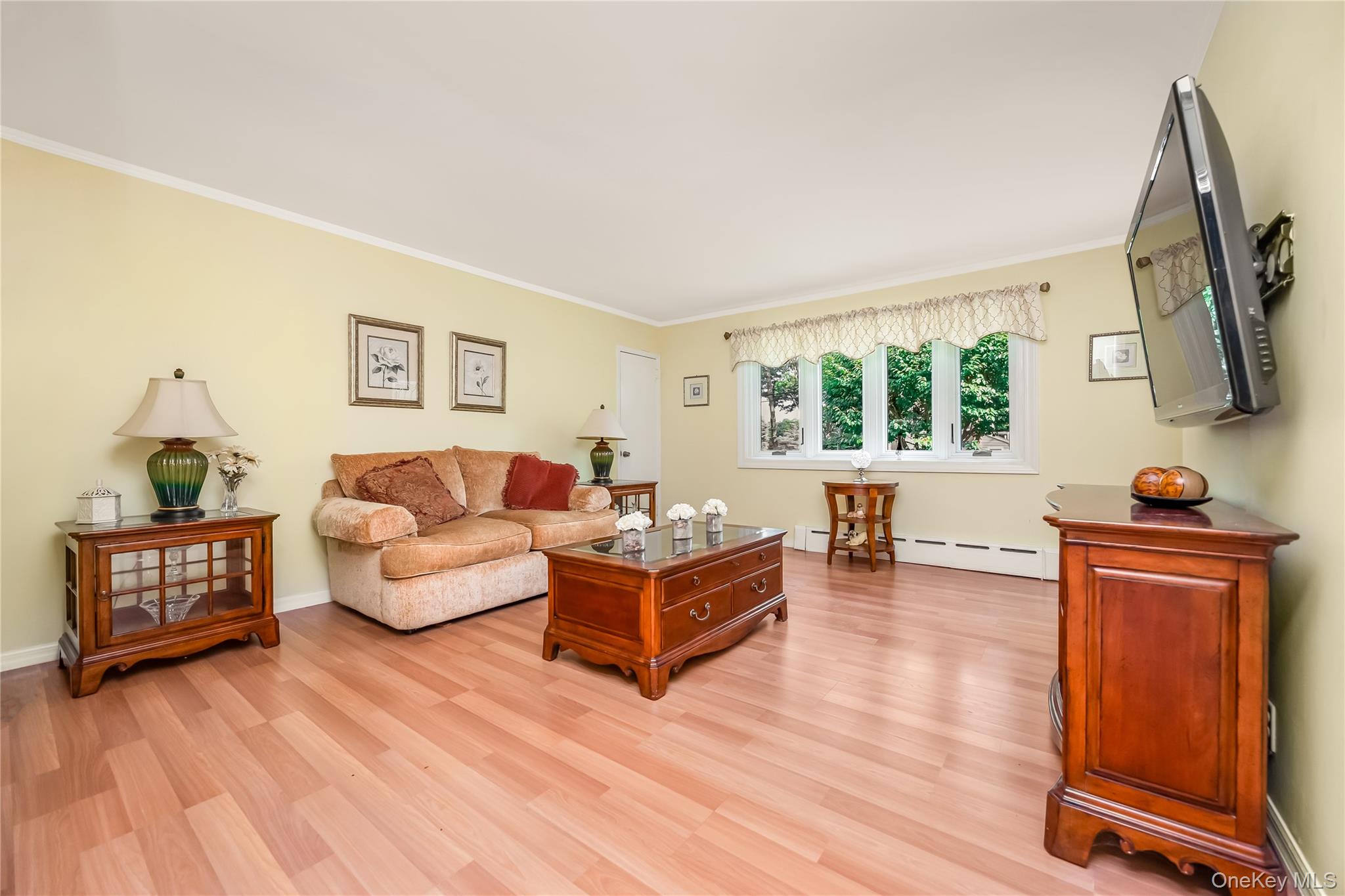 5th image of 42 Pineacre Dr, Smithtown, NY 11787 | MLS# 1030650