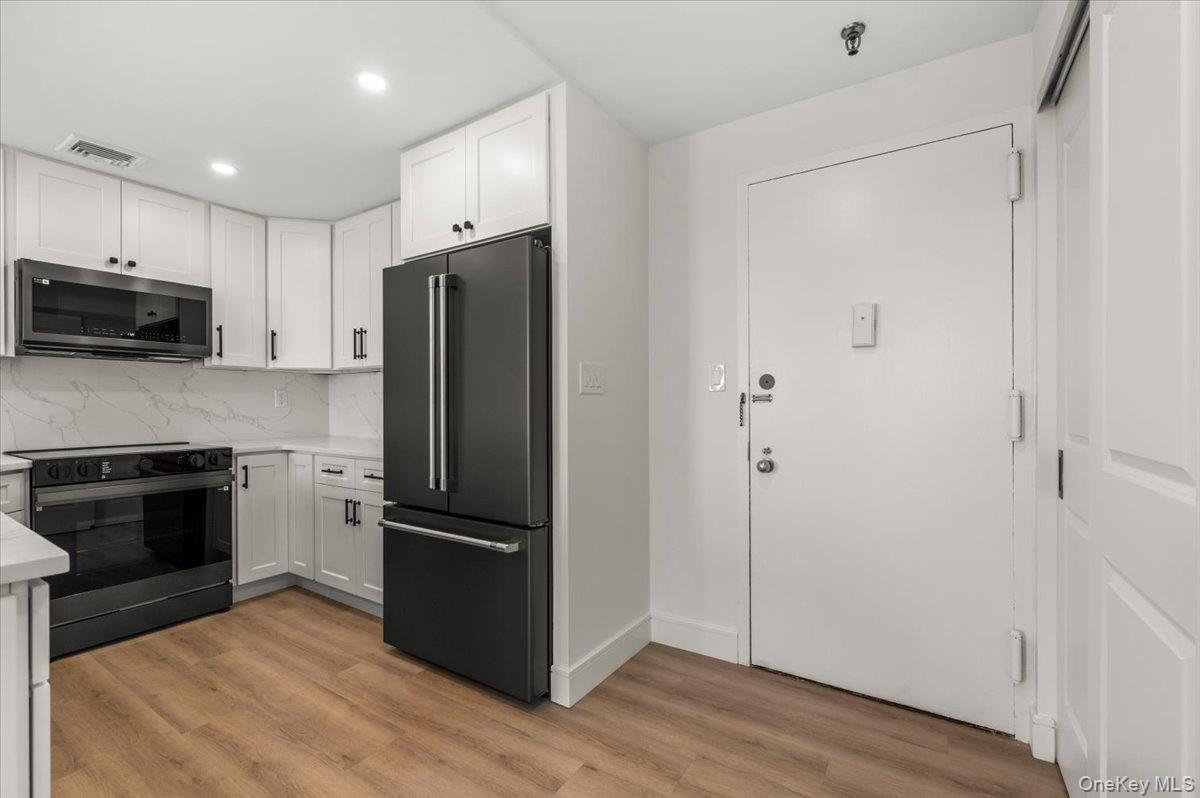 4th image of 100 Broadway W, Long Beach, NY 11561
