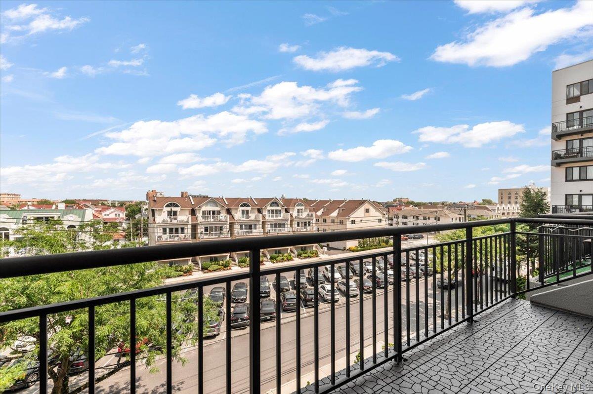 2nd image of 100 Broadway W, Long Beach, NY 11561