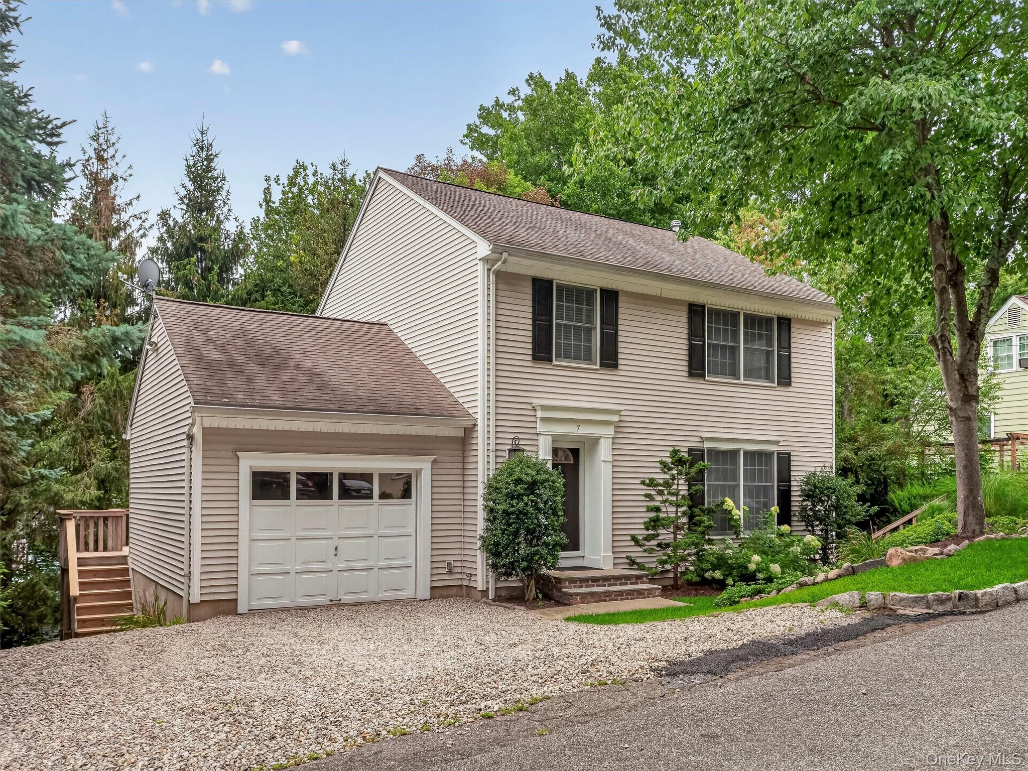 2nd image of 7 East Pl, Tuxedo, NY 10987 | MLS# 1030684
