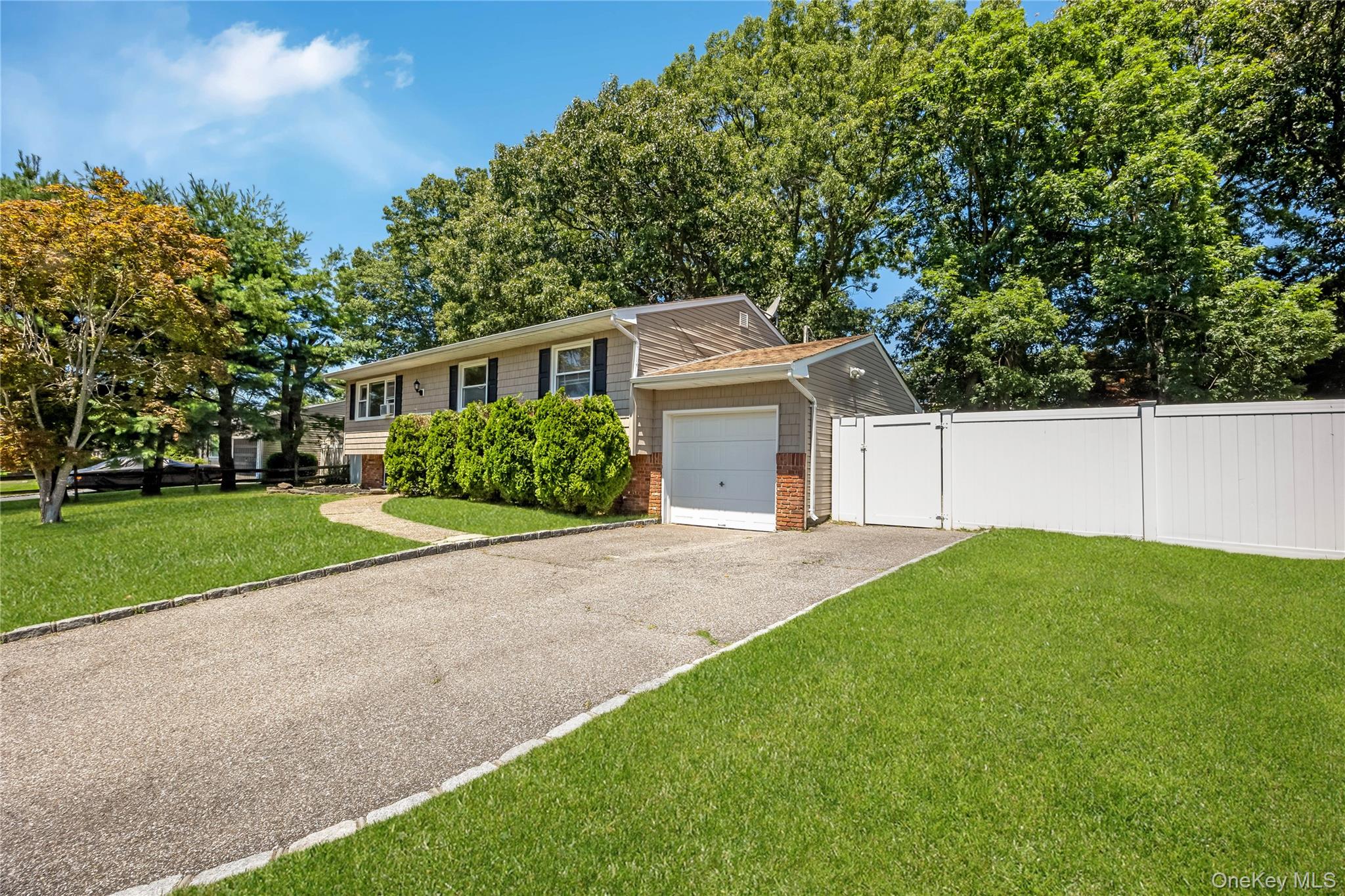 25th image of 27 Morton St, Brookhaven, NY 11776 | MLS# 1030720