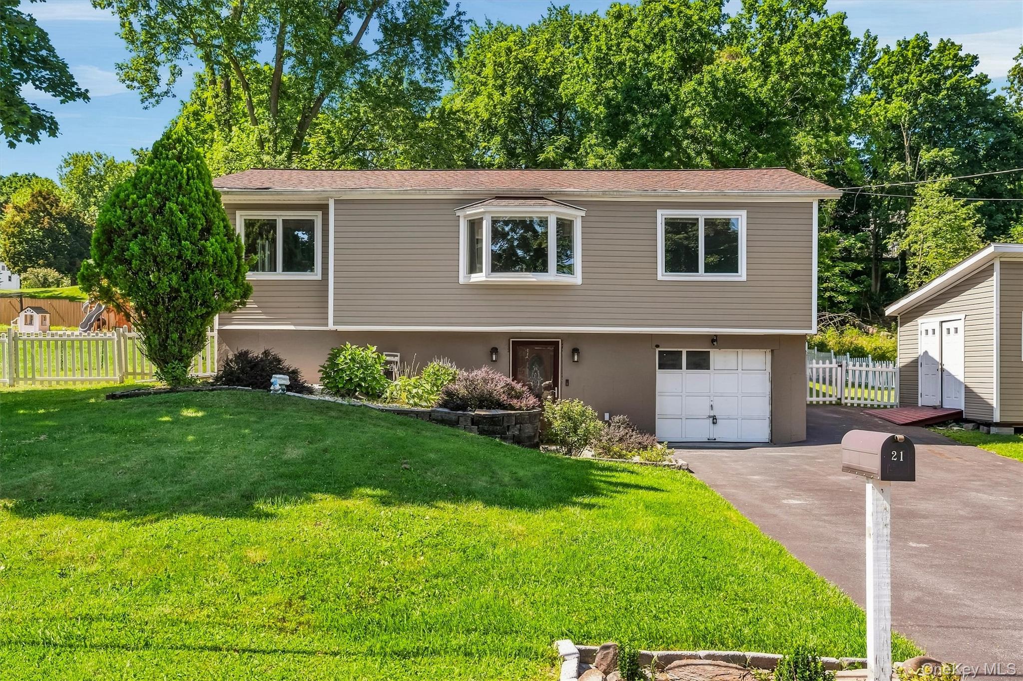 4th image of 21 Trotting Dr, Chester Town, NY 10918 | MLS# 1030740
