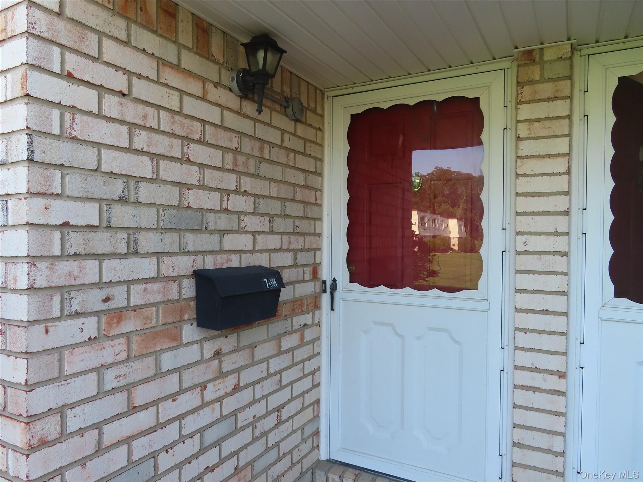 2nd image of 15 Harrison Ave #70 H, Babylon, NY 11701 | MLS# 1030766