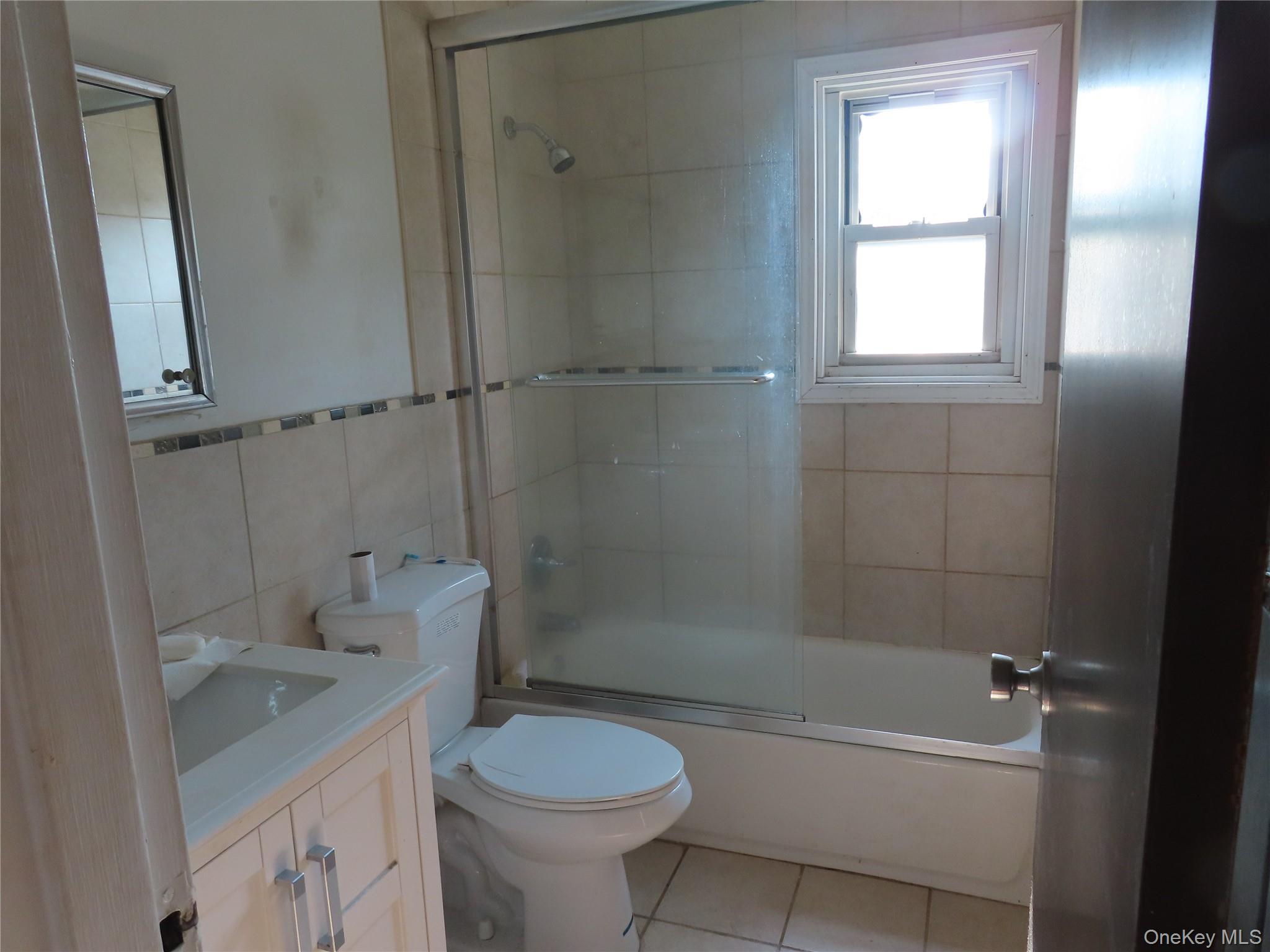 9th image of 15 Harrison Ave #70 H, Babylon, NY 11701 | MLS# 1030766