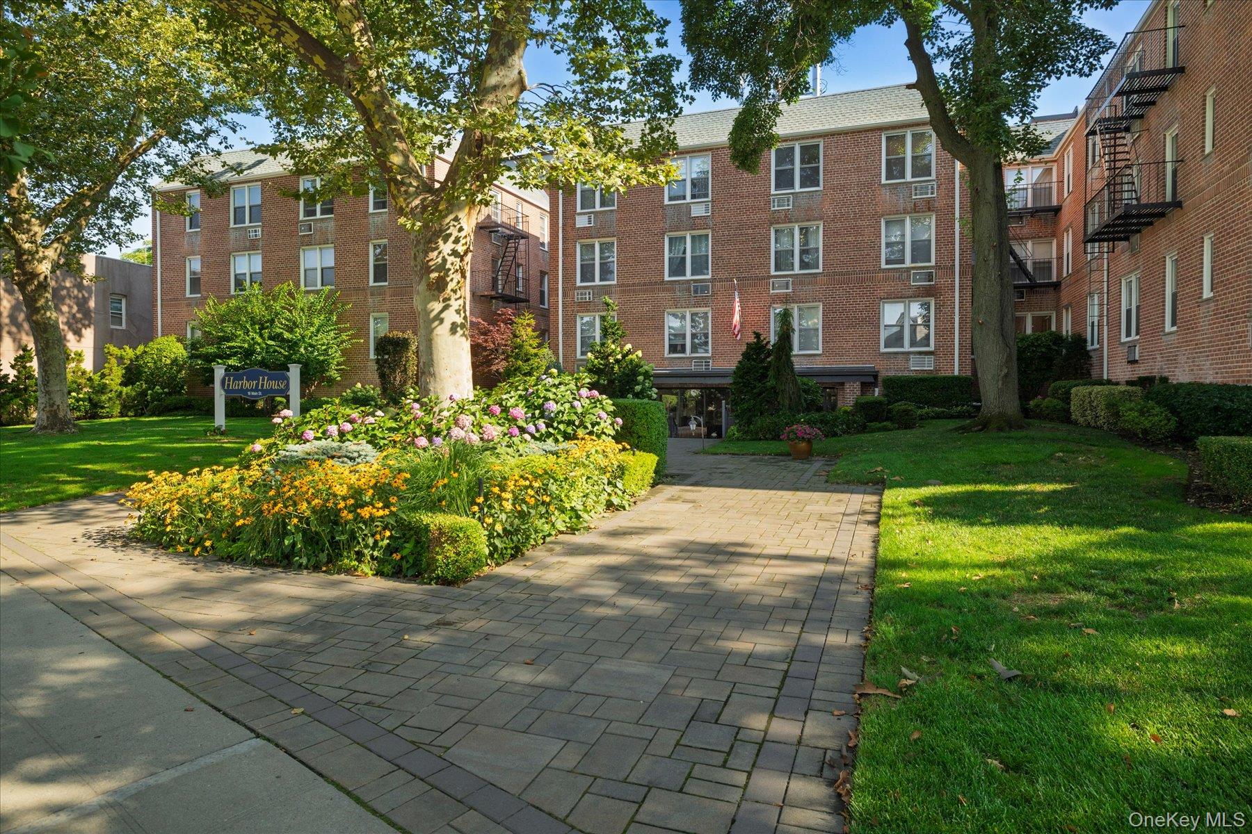 1st image of 16 Main St #2G, Hempstead, NY 11518 | MLS# 1030790