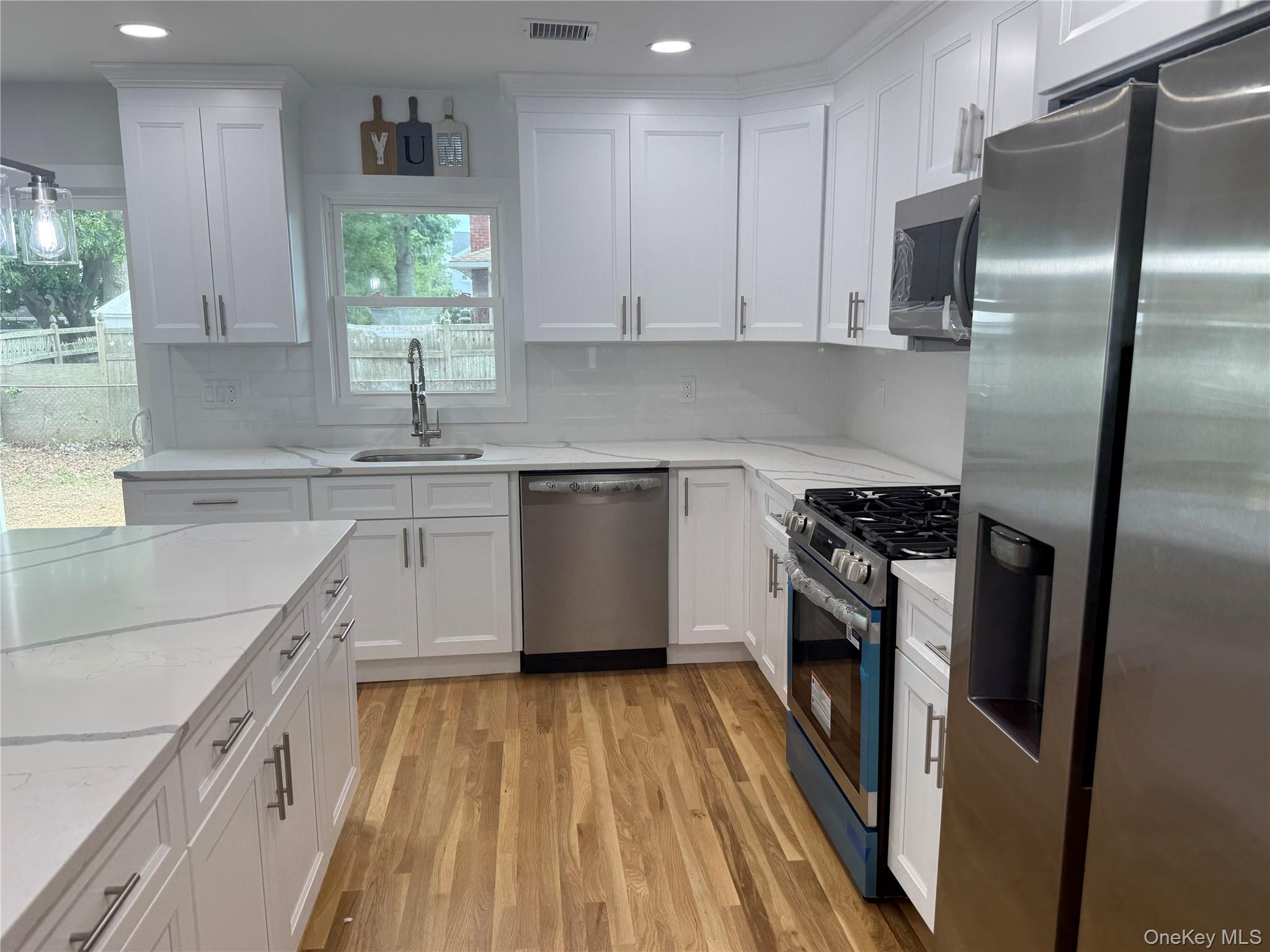 3rd image of 2 5Th Ave, Oyster Bay, NY 11735 | MLS# 1030798