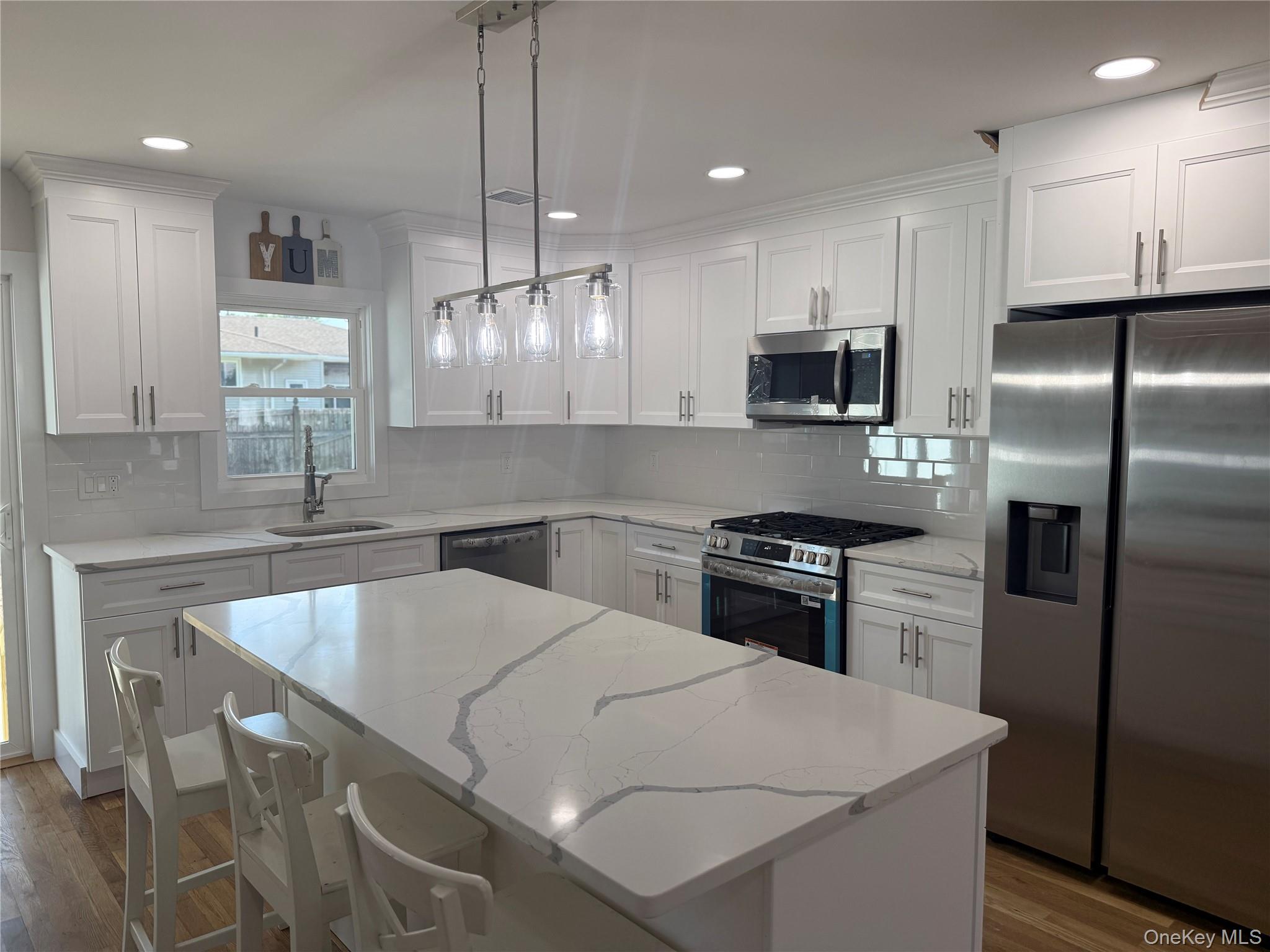 5th image of 2 5Th Ave, Oyster Bay, NY 11735 | MLS# 1030798
