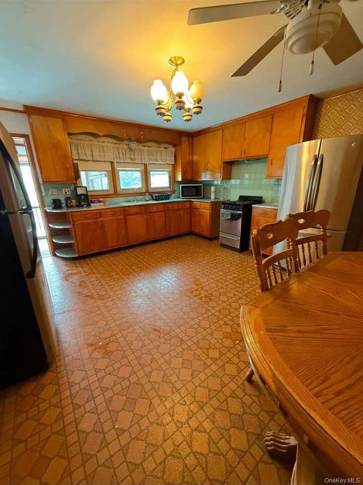 5th image of 17 Allen St, Catskill, NY 12414 | MLS# 1030799