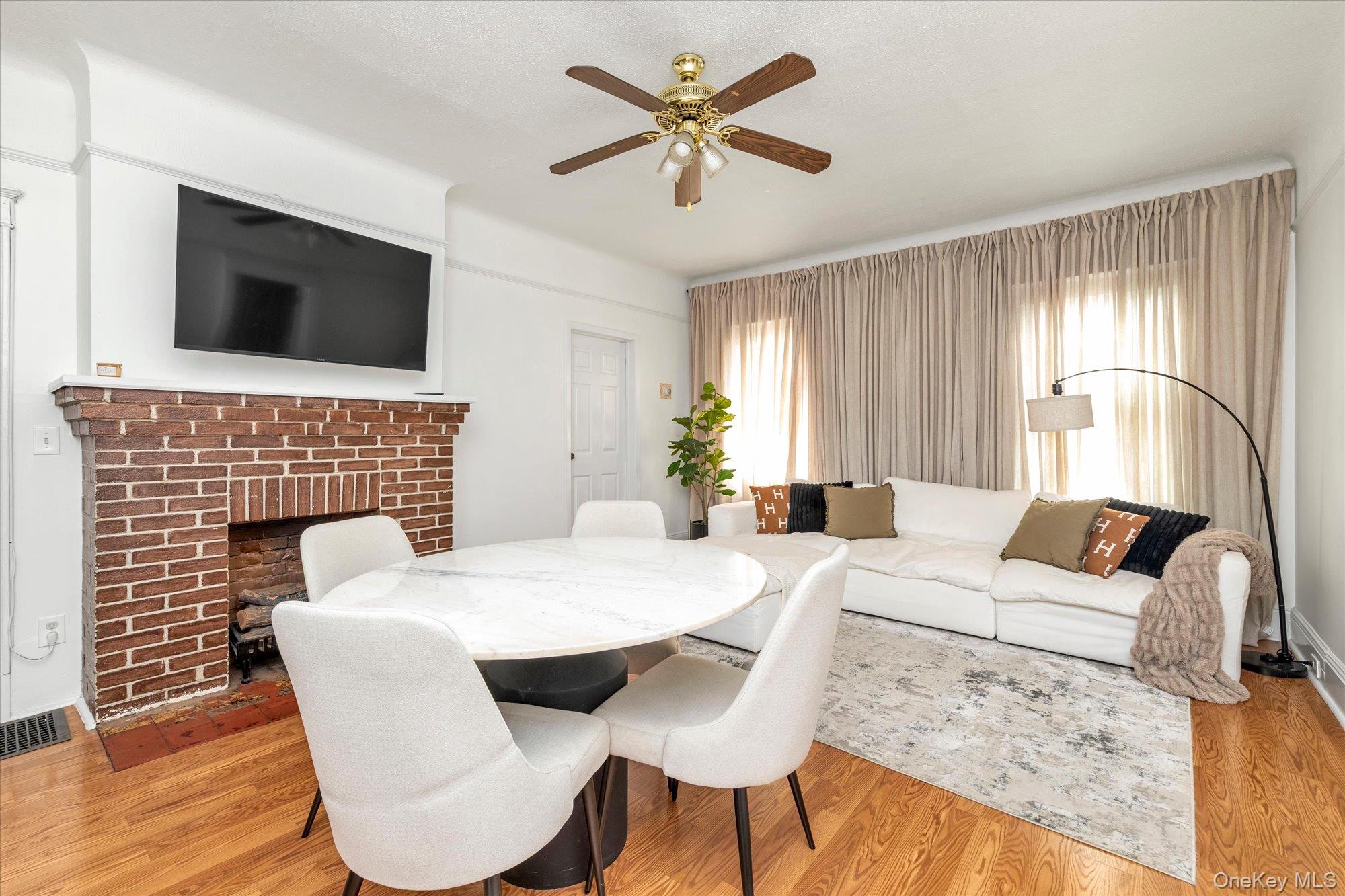 2nd image of 173 Cleveland Ave, North Hempstead, NY 11501 | MLS# 1030866